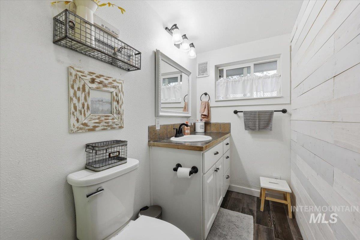 5625 Sunset Rd, Fruitland, Idaho 83619, 4 Bedrooms, 2.5 Bathrooms, Residential For Sale, Price $694,900, 98981919