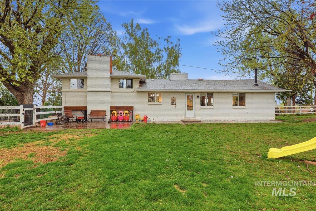 5625 Sunset Rd, Fruitland, Idaho 83619, 4 Bedrooms, 2.5 Bathrooms, Residential For Sale, Price $649,900,MLS 98981919