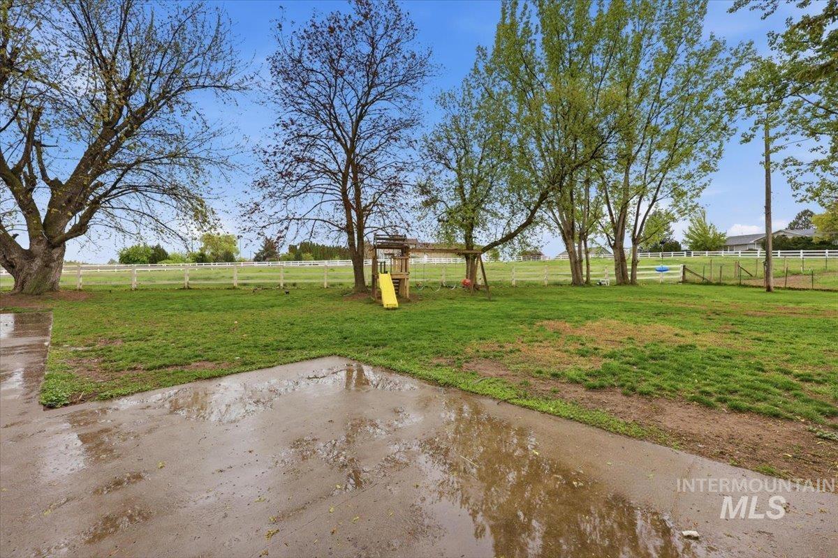 5625 Sunset Rd, Fruitland, Idaho 83619, 4 Bedrooms, 2.5 Bathrooms, Residential For Sale, Price $649,900,MLS 98981919