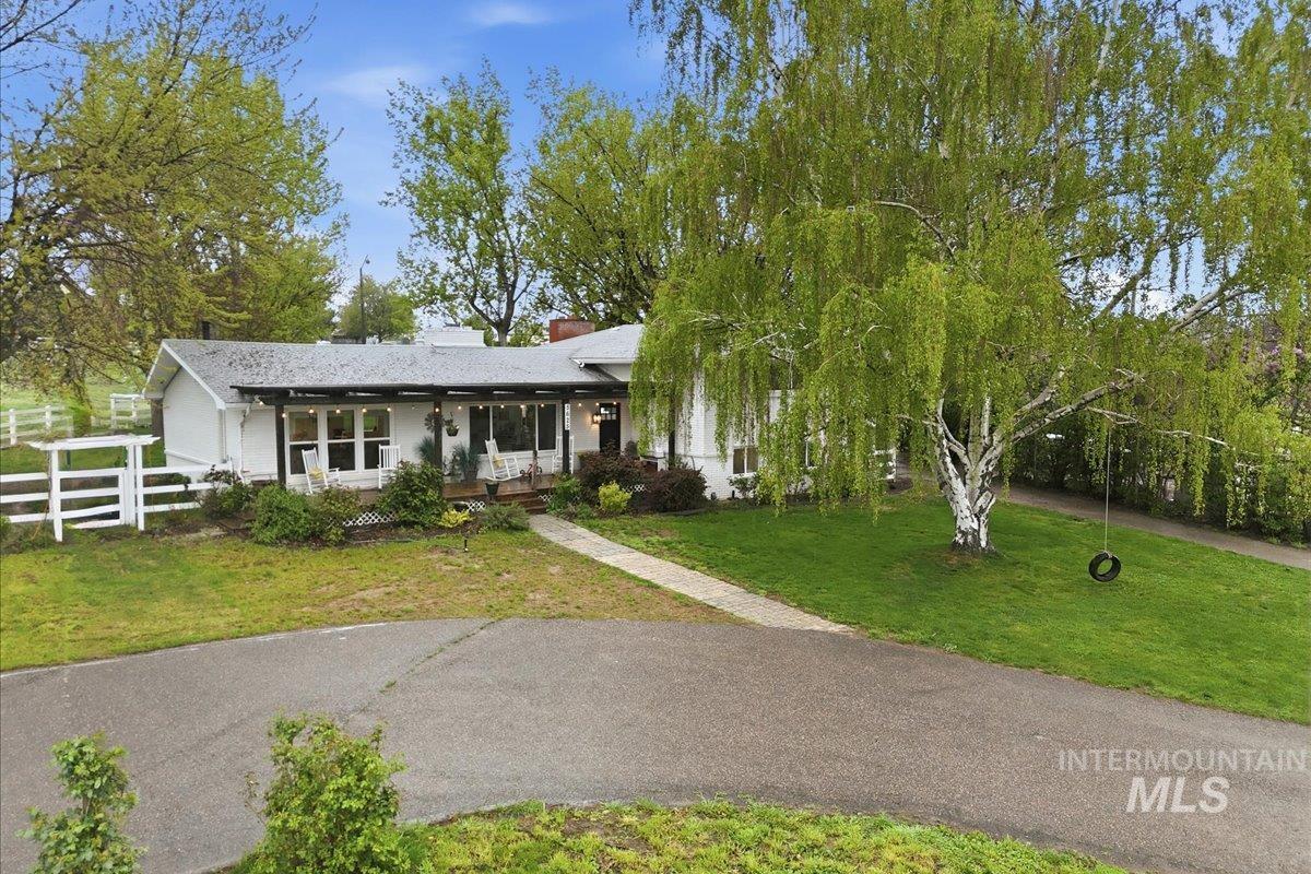 5625 Sunset Rd, Fruitland, Idaho 83619, 4 Bedrooms, 2.5 Bathrooms, Residential For Sale, Price $649,900,MLS 98981919