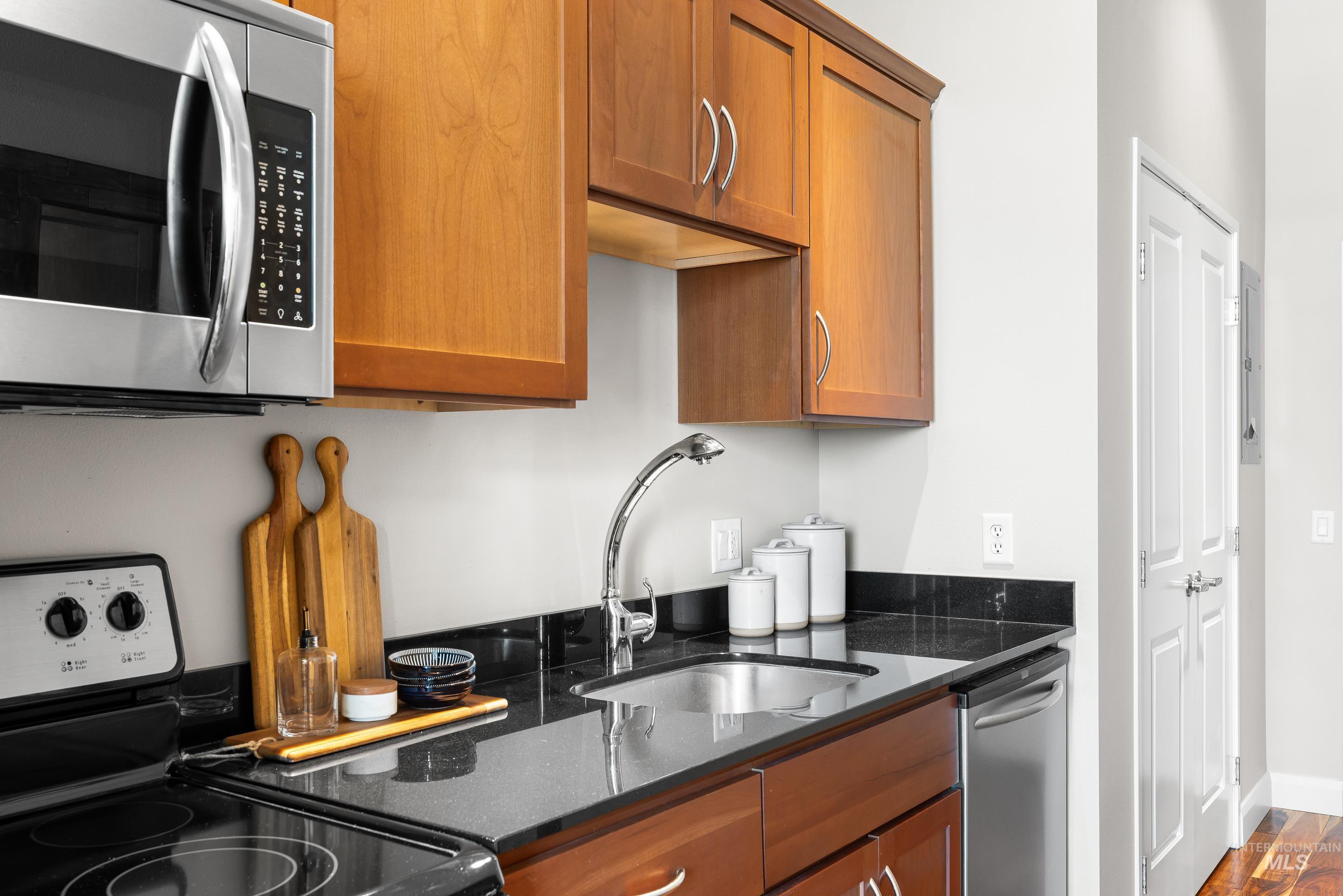 851 W Front St, Boise, Idaho 83702, 1 Bathroom, Residential For Sale, Price $429,990, 98981923