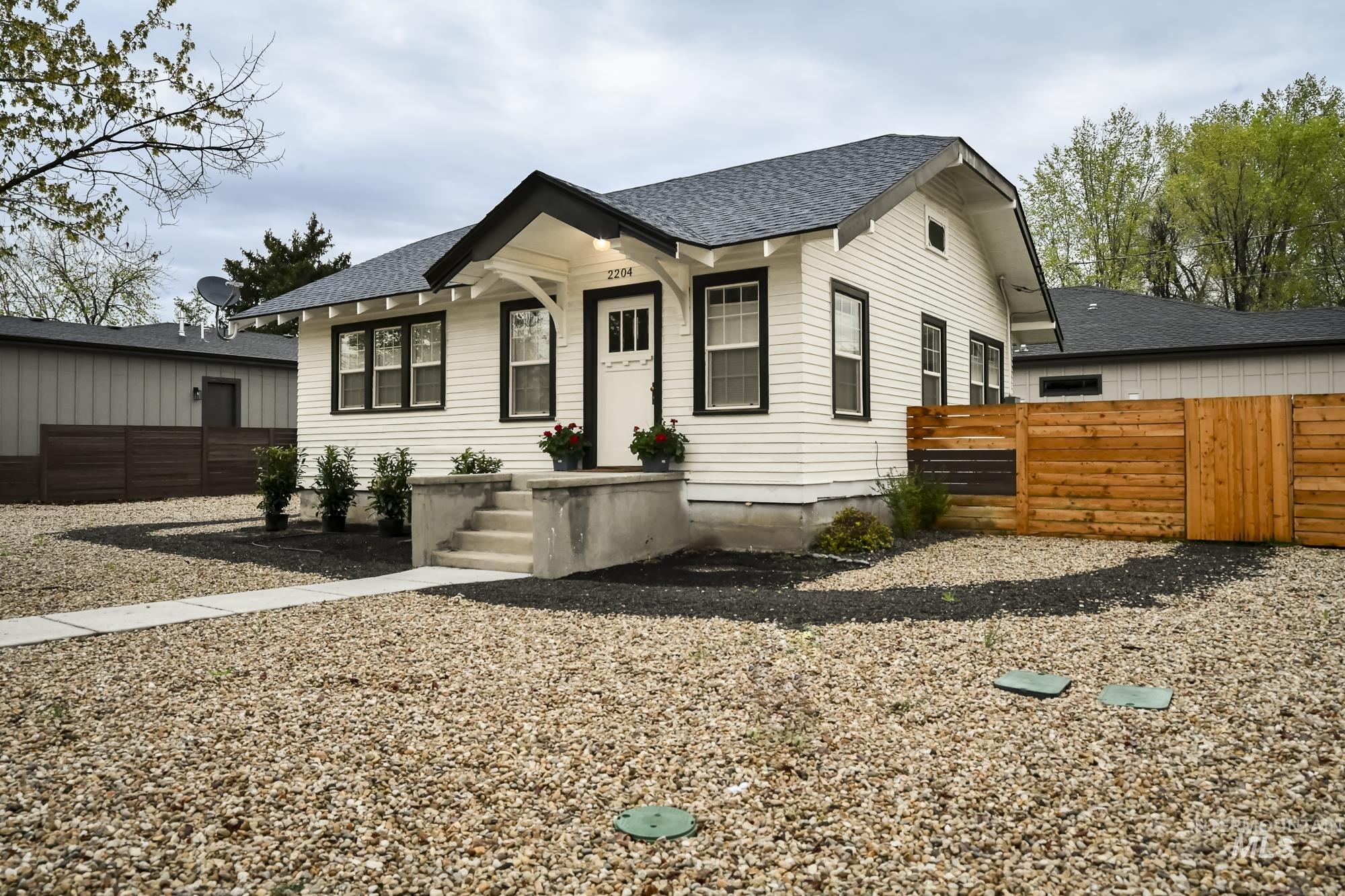 2204 N 28Th St, Boise, Idaho 83703-5608, 1 Bedroom, 1 Bathroom, Residential For Sale, Price $495,000, 98981929