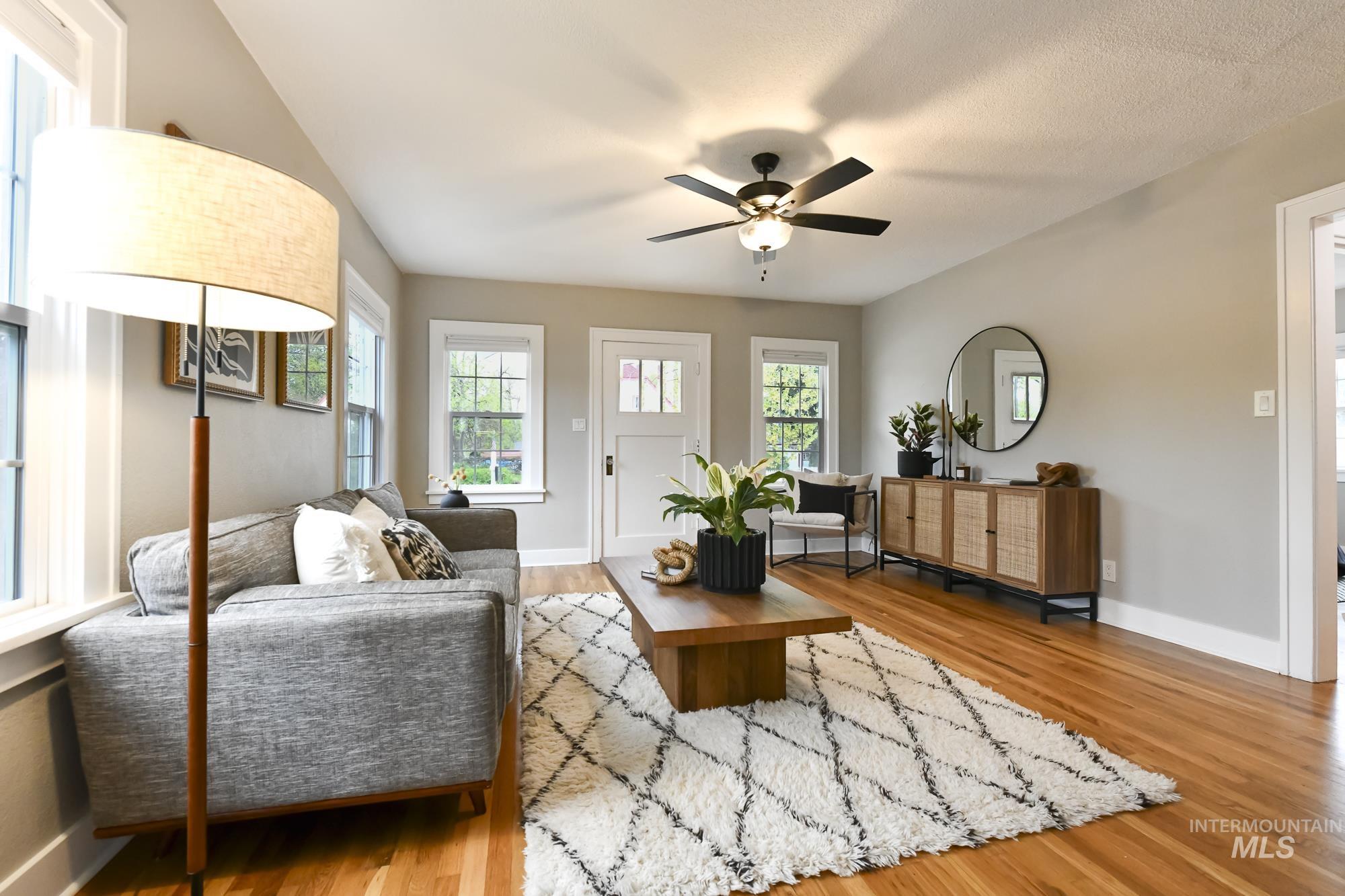 2204 N 28Th St, Boise, Idaho 83703-5608, 1 Bedroom, 1 Bathroom, Residential For Sale, Price $495,000, 98981929