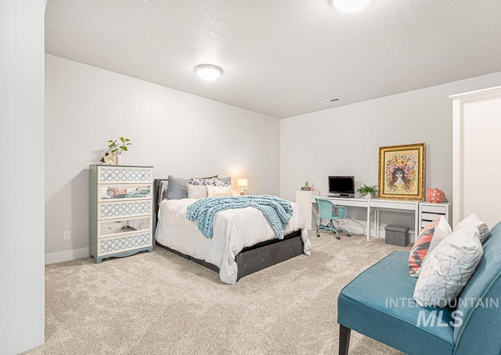 5707 W Hidden Springs Dr, Boise, Idaho 83714, 4 Bedrooms, 3.5 Bathrooms, Residential For Sale, Price $690,000,MLS 98981939