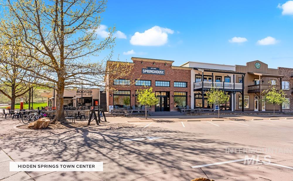 5707 W Hidden Springs Dr, Boise, Idaho 83714, 4 Bedrooms, 3.5 Bathrooms, Residential For Sale, Price $690,000,MLS 98981939