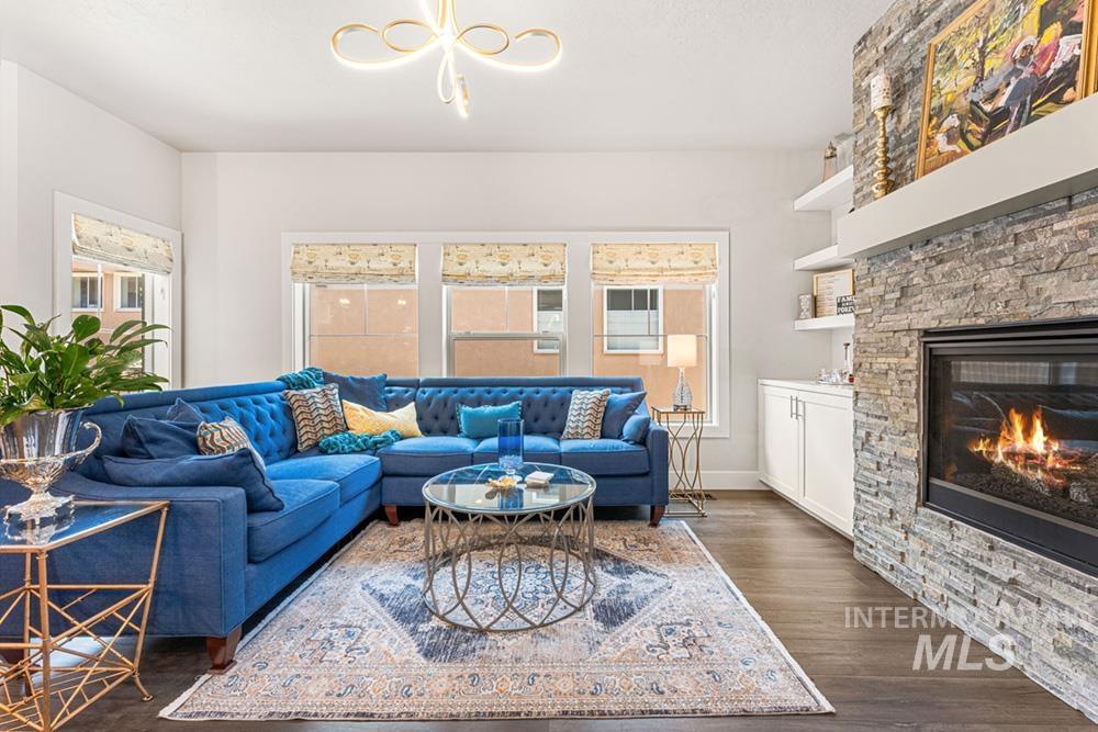 5707 W Hidden Springs Dr, Boise, Idaho 83714, 4 Bedrooms, 3.5 Bathrooms, Residential For Sale, Price $690,000,MLS 98981939