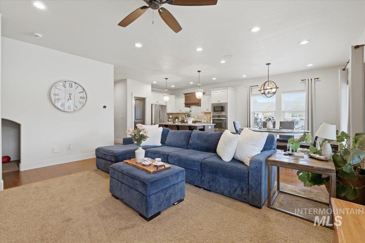 11735 W Carlisle Bay Dr, Star, Idaho 83669, 4 Bedrooms, 2.5 Bathrooms, Residential For Sale, Price $782,900, 98981942