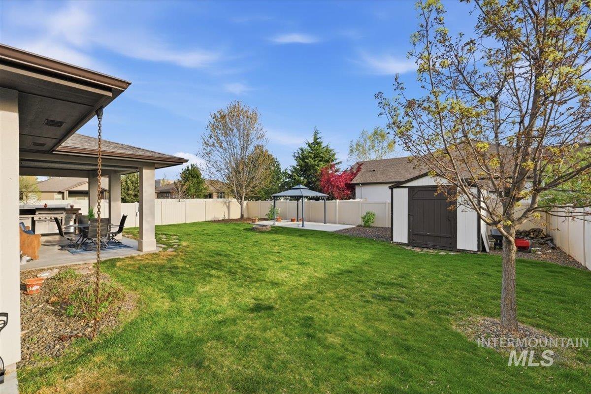 11735 W Carlisle Bay Dr, Star, Idaho 83669, 4 Bedrooms, 2.5 Bathrooms, Residential For Sale, Price $749,900,MLS 98981942