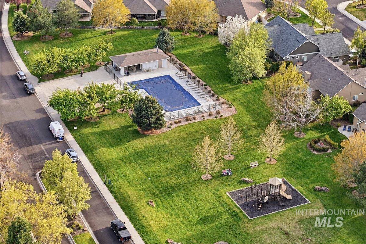 11735 W Carlisle Bay Dr, Star, Idaho 83669, 4 Bedrooms, 2.5 Bathrooms, Residential For Sale, Price $749,900,MLS 98981942
