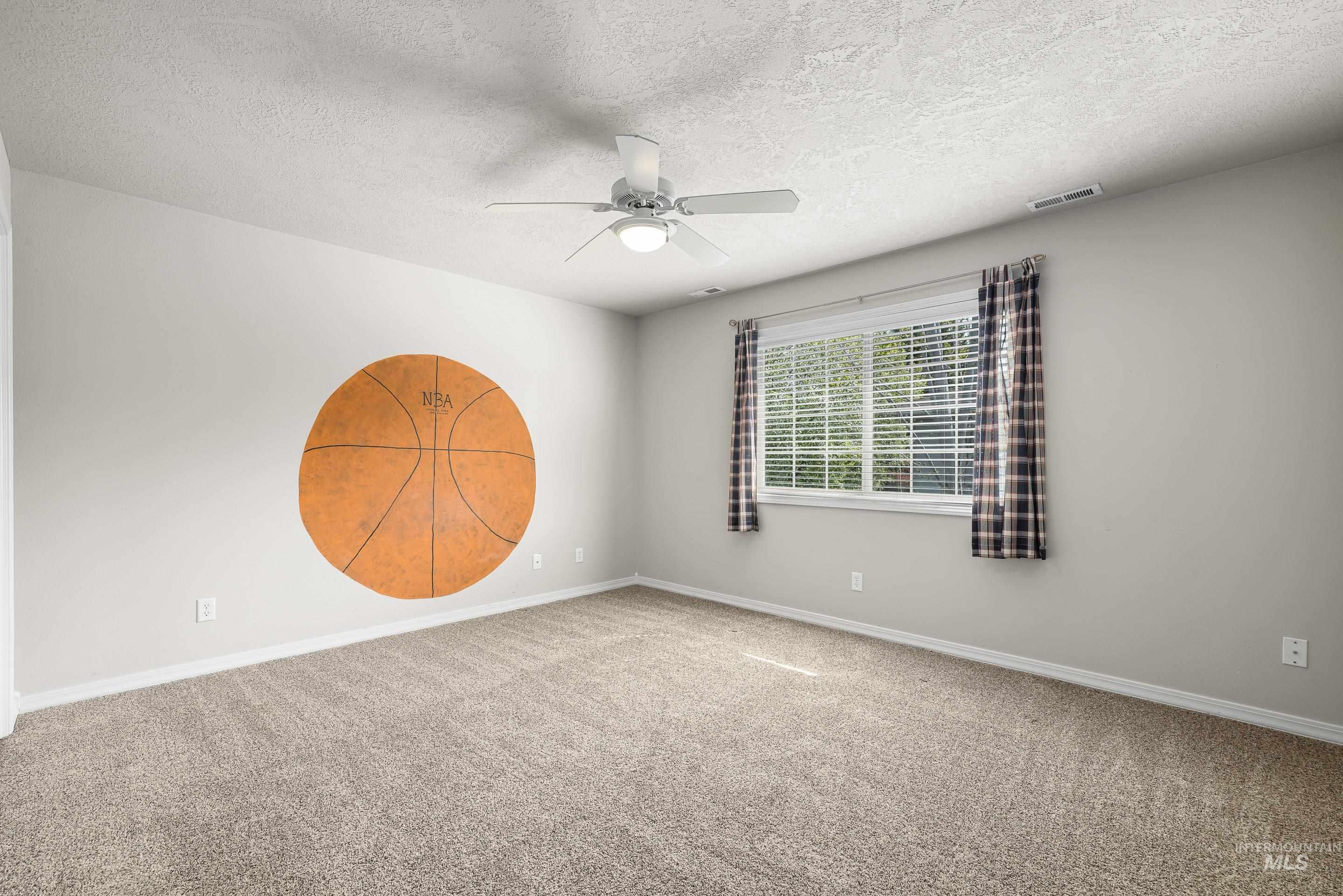 4394 N Colonial Park Way, Boise, Idaho 83713-1936, 3 Bedrooms, 2.5 Bathrooms, Residential For Sale, Price $649,900,MLS 98981956