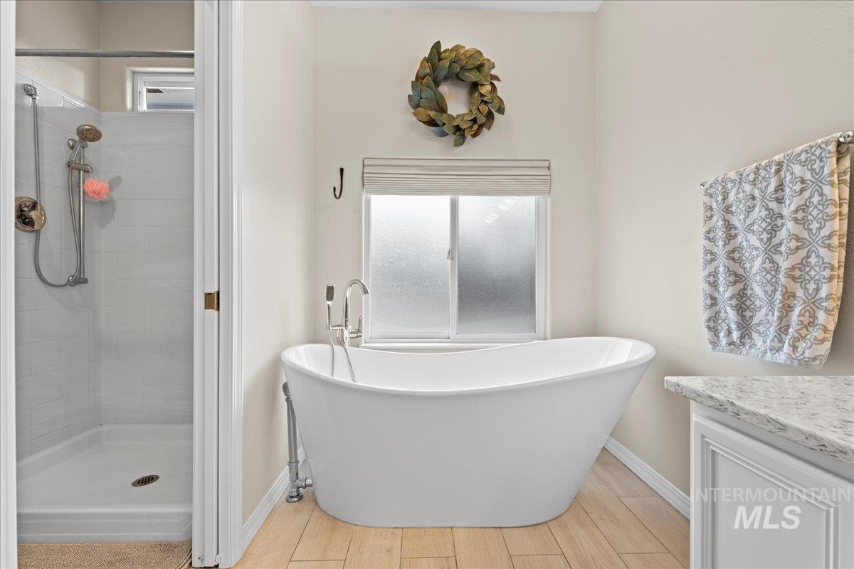 6326 N Talcrest Place, Boise, Idaho 83713, 4 Bedrooms, 2.5 Bathrooms, Residential For Sale, Price $615,000, 98981958