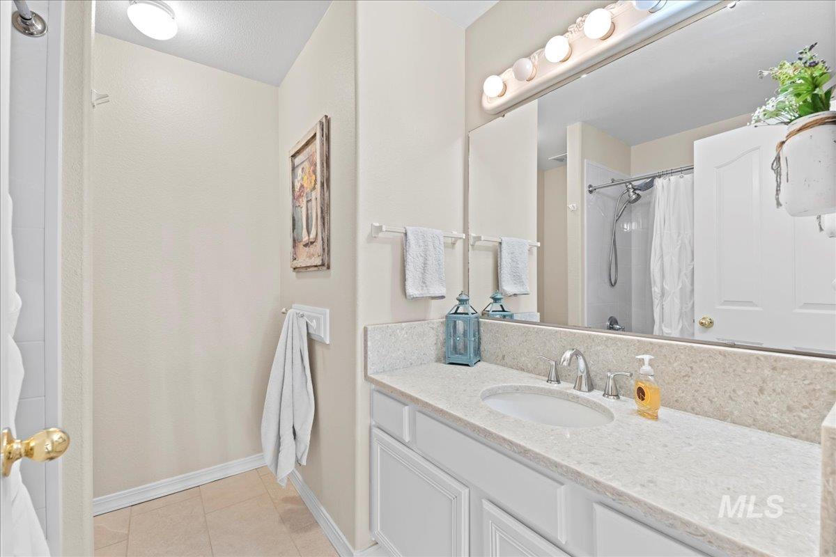 6326 N Talcrest Place, Boise, Idaho 83713, 4 Bedrooms, 2.5 Bathrooms, Residential For Sale, Price $615,000, 98981958