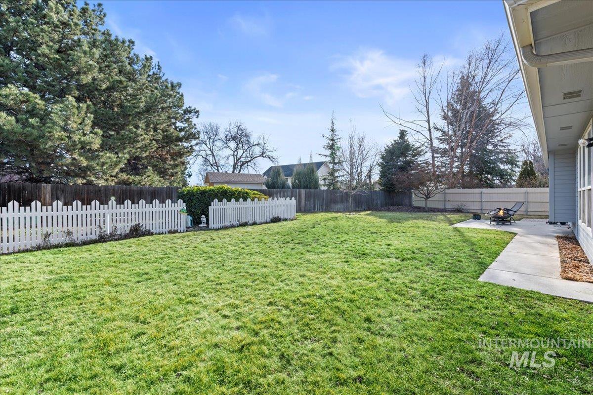 6326 N Talcrest Place, Boise, Idaho 83713, 4 Bedrooms, 2.5 Bathrooms, Residential For Sale, Price $615,000, 98981958