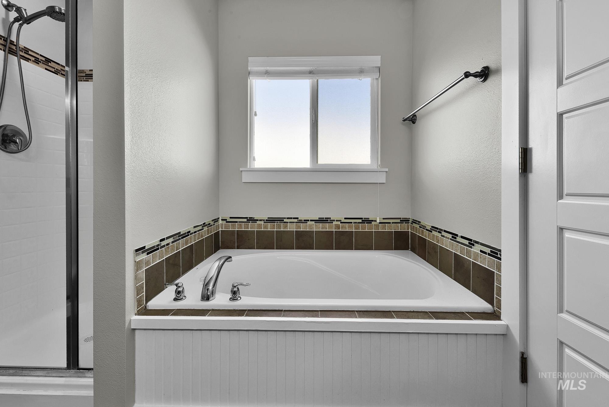 1935 S Sandcrest Way, Nampa, Idaho 83686, 4 Bedrooms, 2.5 Bathrooms, Residential For Sale, Price $499,900, 98981963