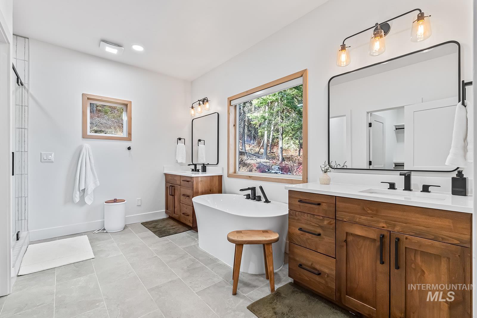 1505 Bear Rock Trail, Donnelly, Idaho 83615, 5 Bedrooms, 5.5 Bathrooms, Residential For Sale, Price $3,490,000,MLS 98981966