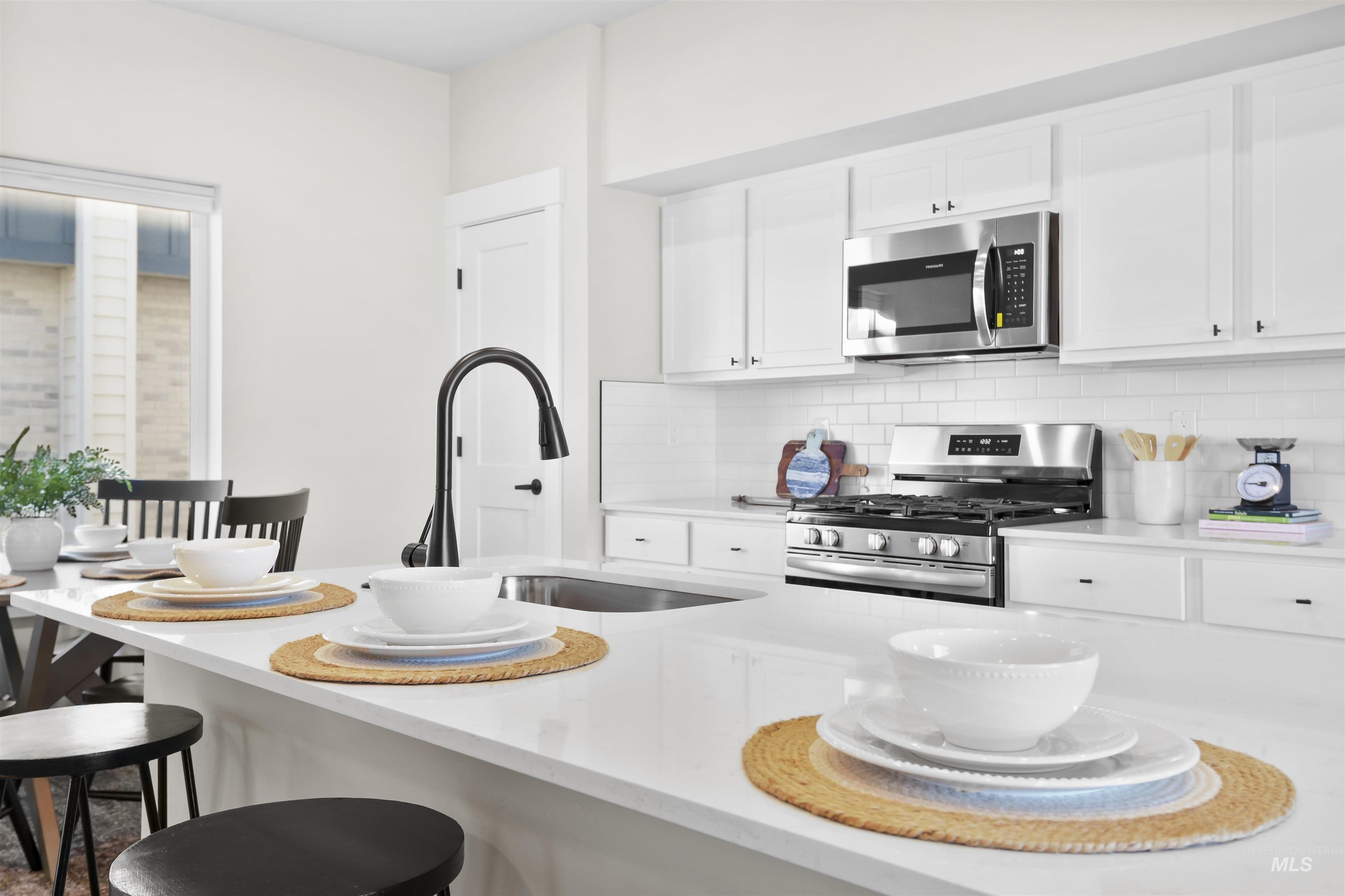 507 N Lucy Lane, Nampa, Idaho 83687, 3 Bedrooms, 2.5 Bathrooms, Residential For Sale, Price $323,000,MLS 98981968