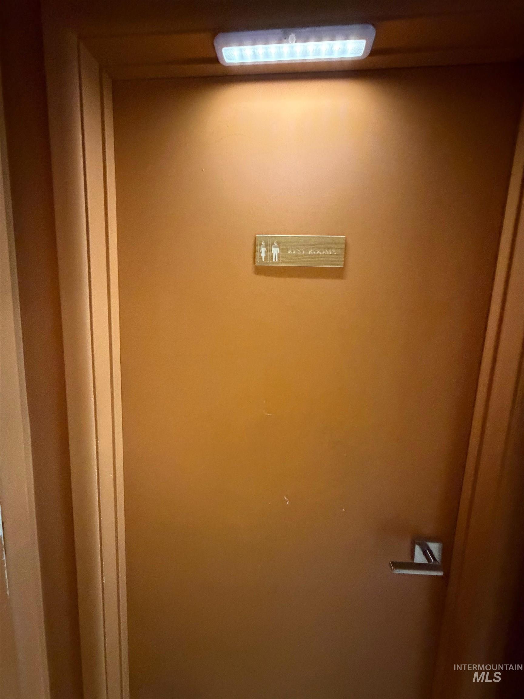 828 W Idaho Street, Boise, Idaho 83702, Business/Commercial For Sale, Price $0, 98981970