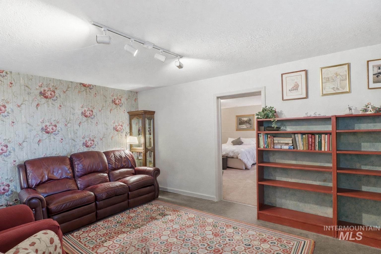 6260 Blaine Rd, New Plymouth, Idaho 83655, 2 Bedrooms, 1 Bathroom, Residential For Sale, Price $625,000, 98981987