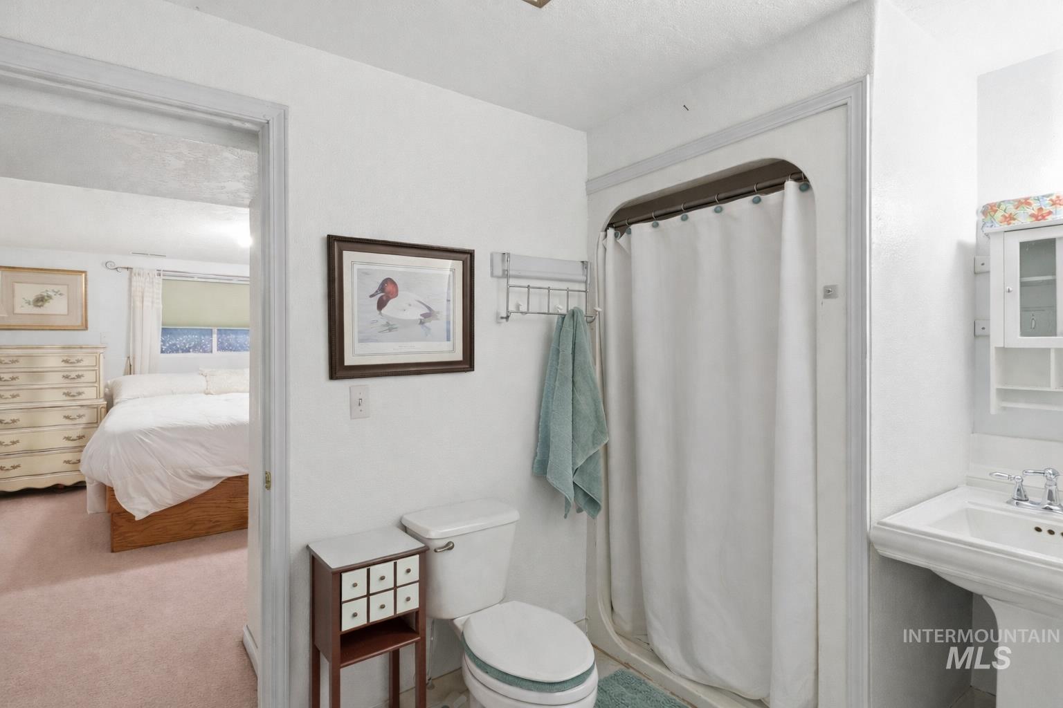 6260 Blaine Rd, New Plymouth, Idaho 83655, 2 Bedrooms, 1 Bathroom, Residential For Sale, Price $625,000, 98981987