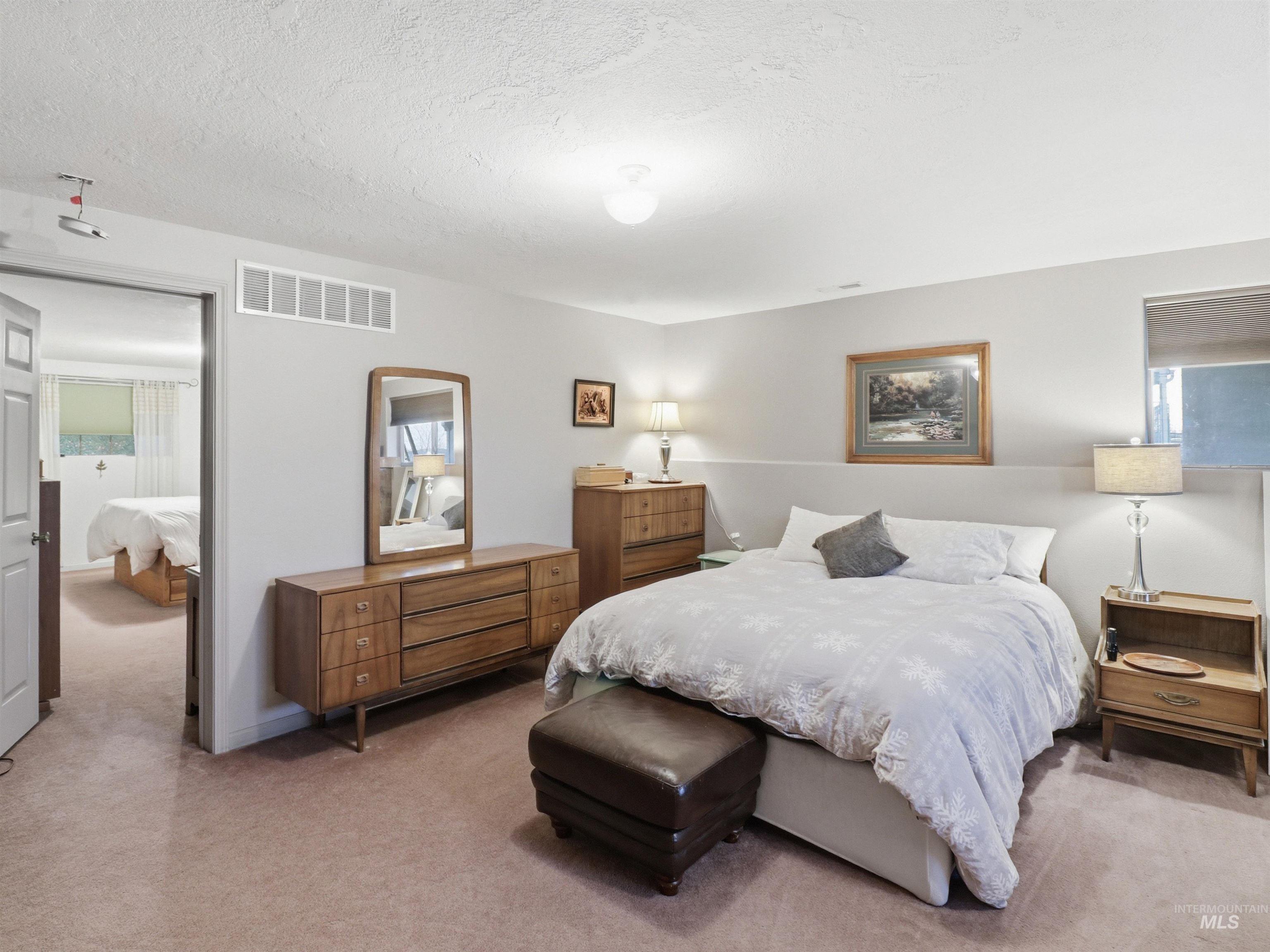 6260 Blaine Rd, New Plymouth, Idaho 83655, 2 Bedrooms, 1 Bathroom, Residential For Sale, Price $625,000, 98981987