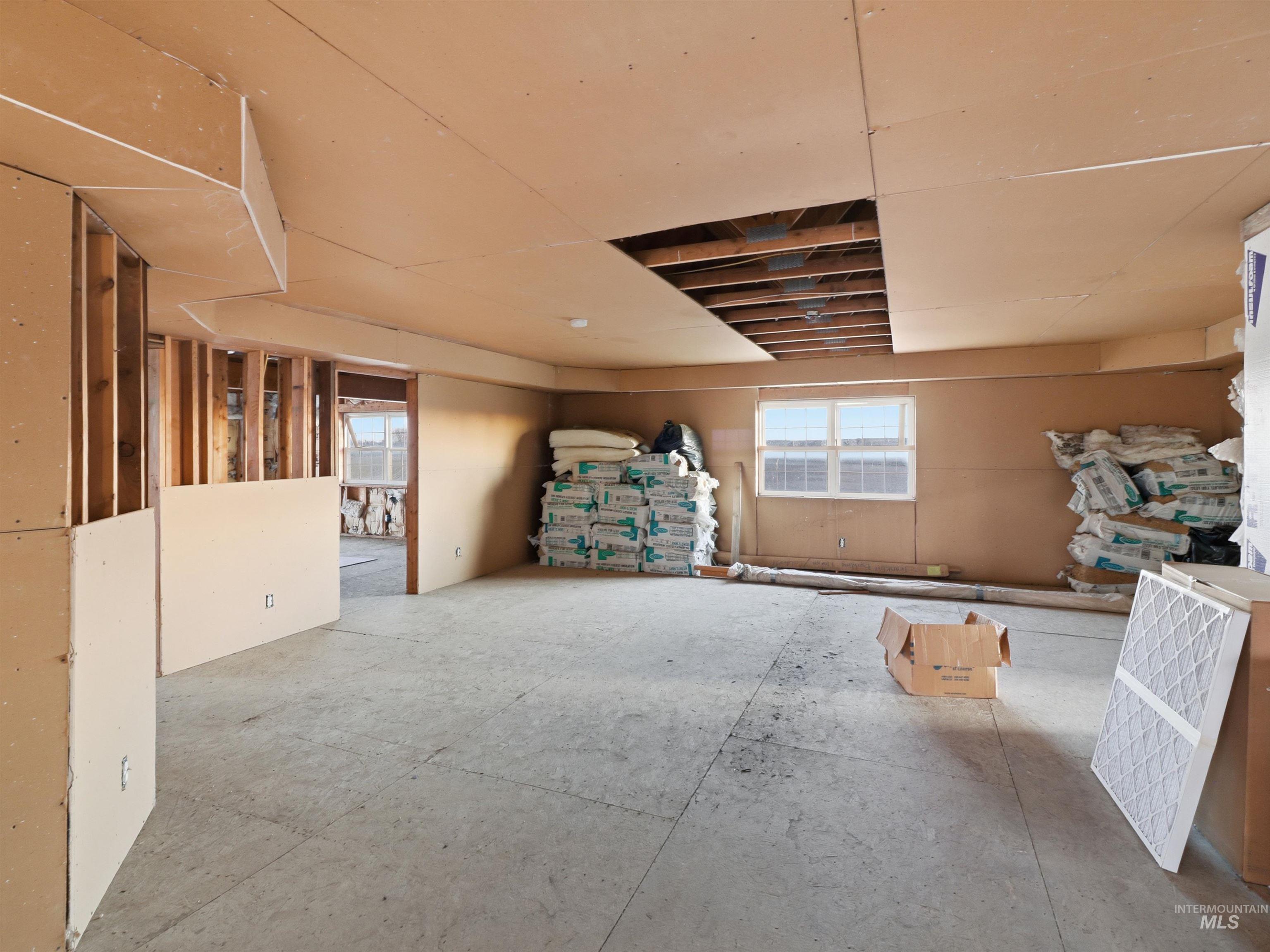 6260 Blaine Rd, New Plymouth, Idaho 83655, 2 Bedrooms, 1 Bathroom, Residential For Sale, Price $625,000, 98981987