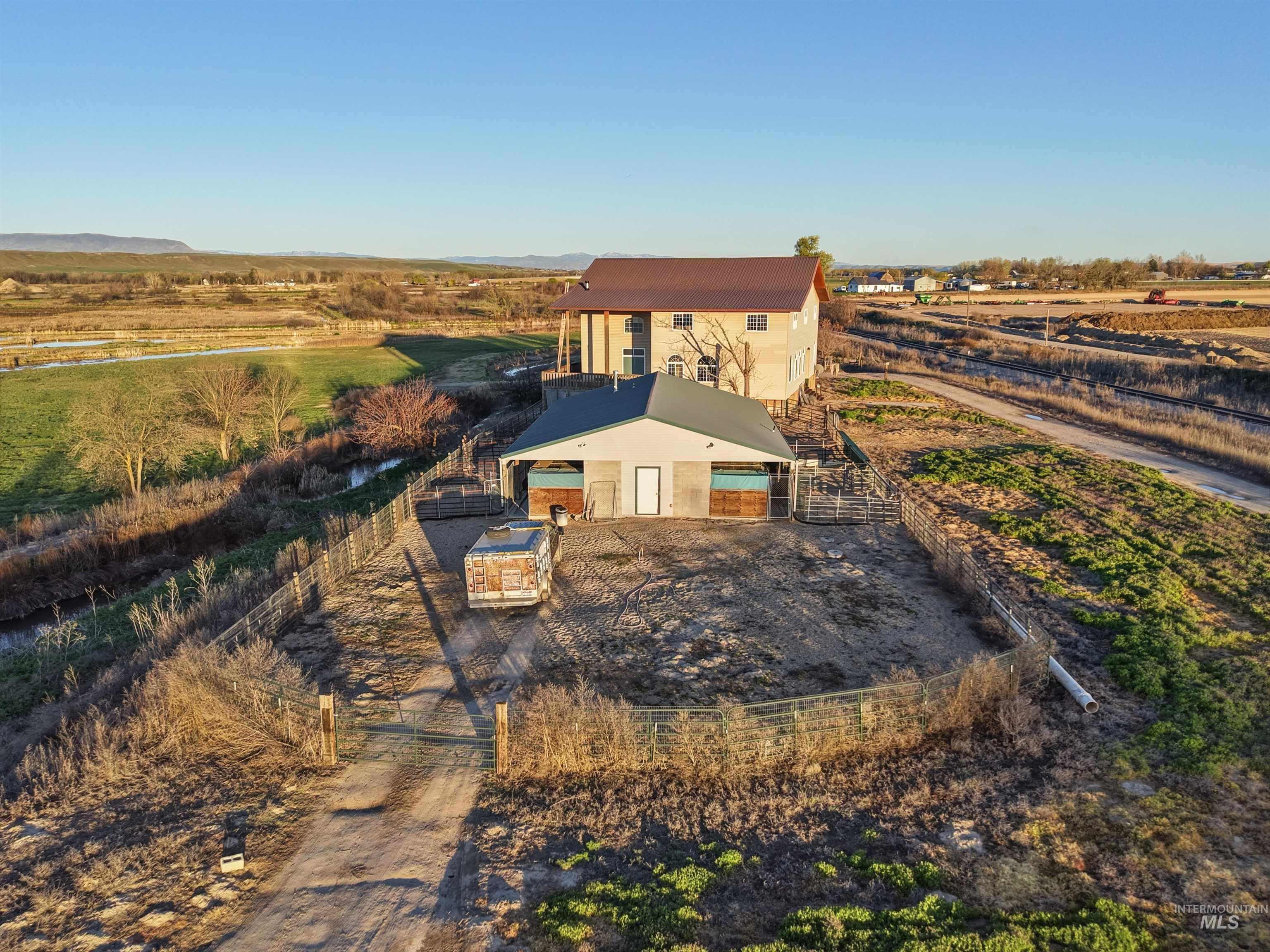 6260 Blaine Rd, New Plymouth, Idaho 83655, 2 Bedrooms, 1 Bathroom, Residential For Sale, Price $625,000, 98981987