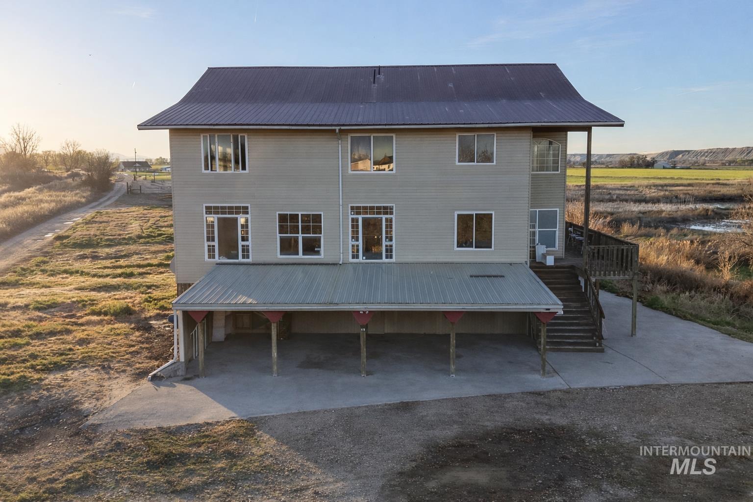 6260 Blaine Rd, New Plymouth, Idaho 83655, 2 Bedrooms, 1 Bathroom, Residential For Sale, Price $625,000, 98981987