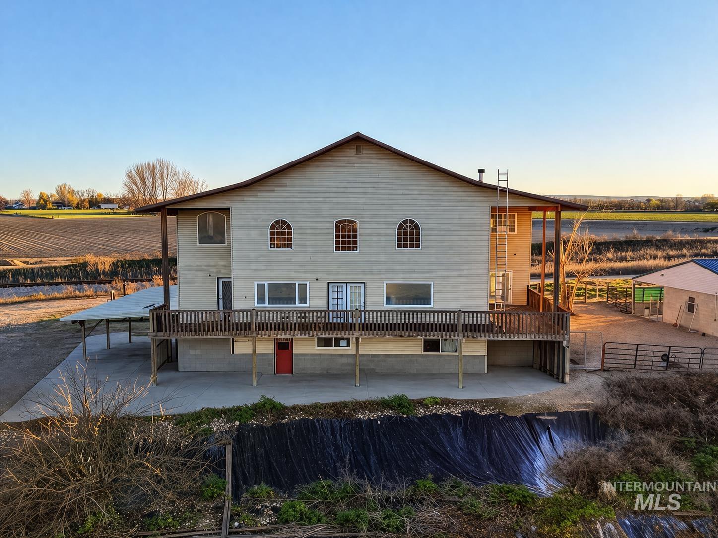 6260 Blaine Rd, New Plymouth, Idaho 83655, 2 Bedrooms, 1 Bathroom, Residential For Sale, Price $625,000, 98981987