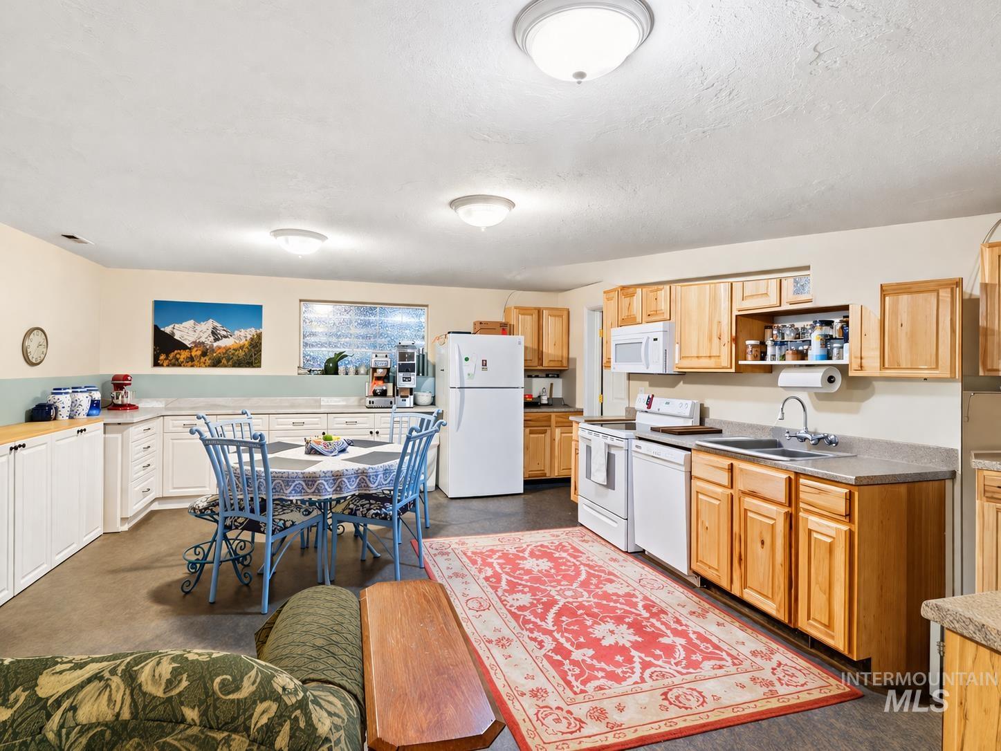 6260 Blaine Rd, New Plymouth, Idaho 83655, 2 Bedrooms, 1 Bathroom, Residential For Sale, Price $625,000, 98981987