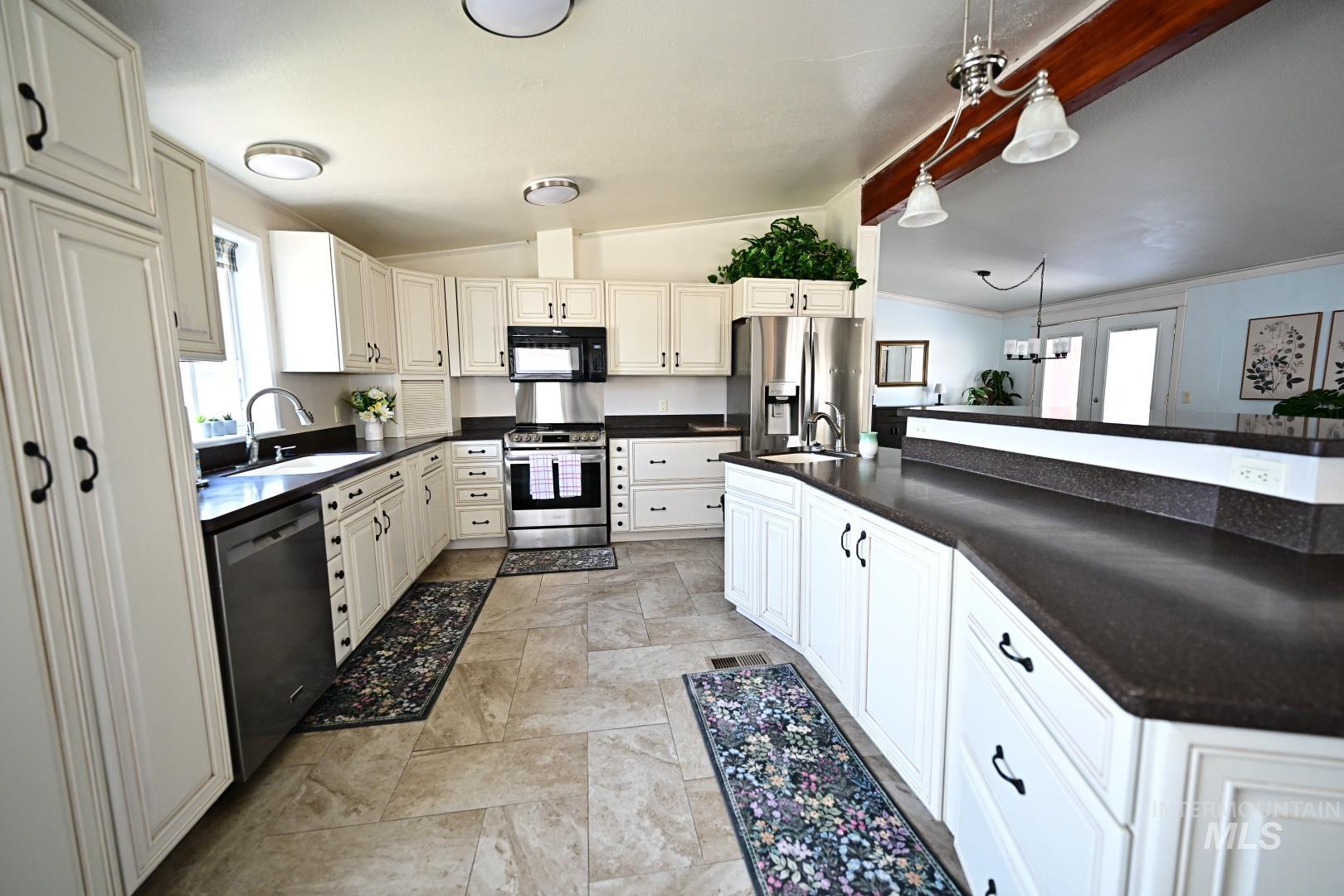 15627 Cantrice, Caldwell, Idaho 83607, 4 Bedrooms, 3 Bathrooms, Residential For Sale, Price $398,000, 98981988