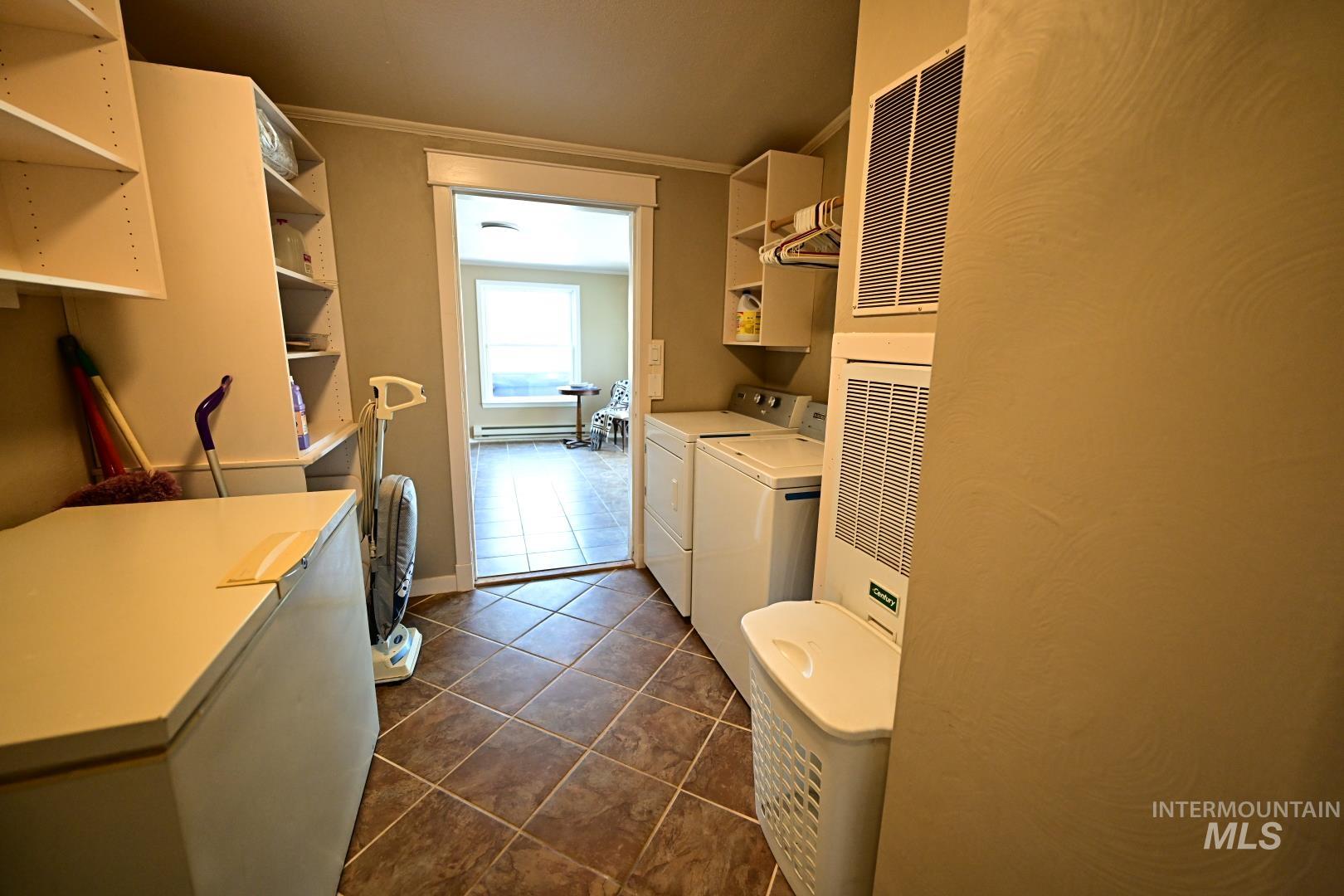 15627 Cantrice, Caldwell, Idaho 83607, 4 Bedrooms, 3 Bathrooms, Residential For Sale, Price $398,000, 98981988