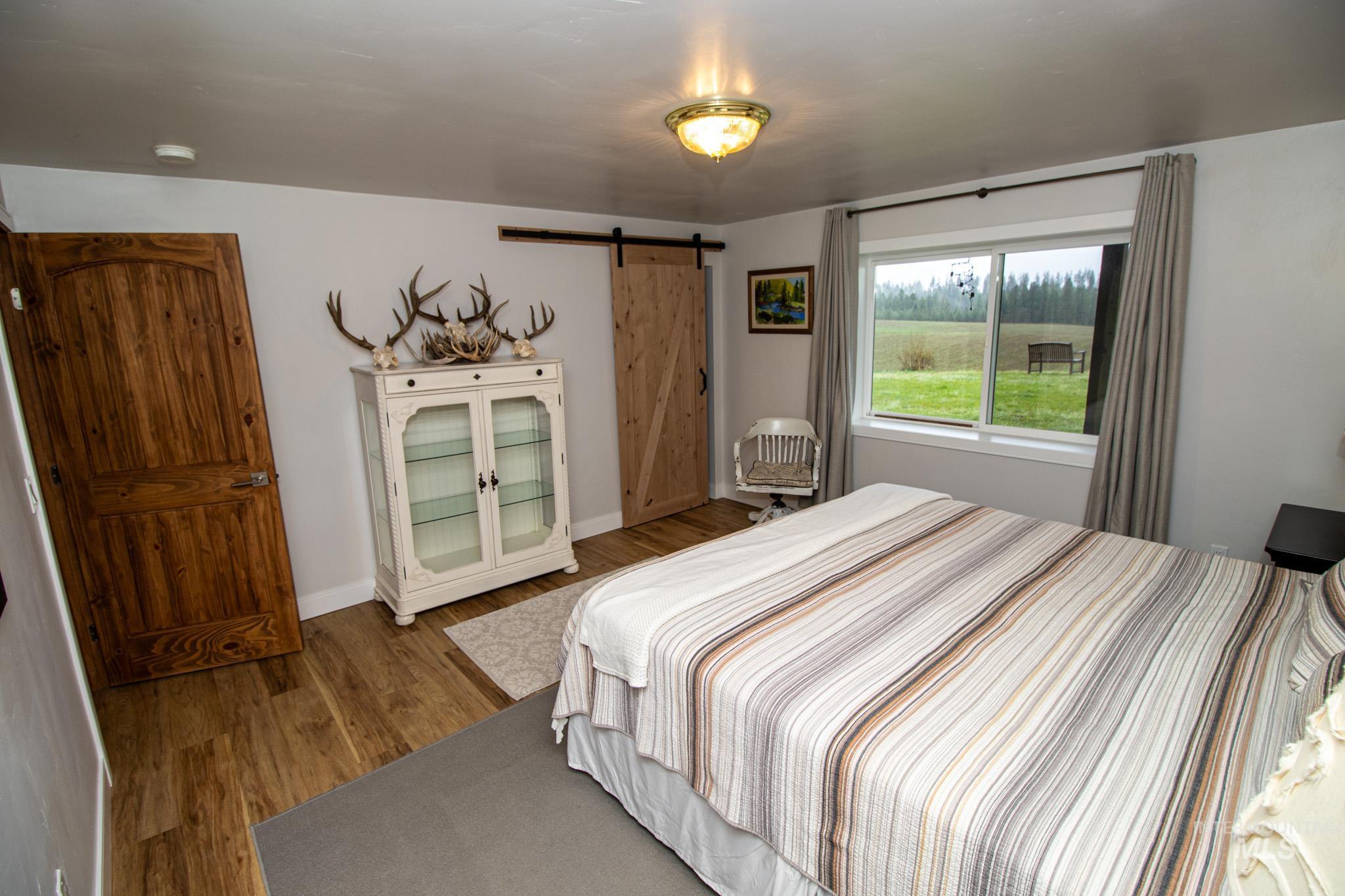 5404 Freeman Creek Rd, Lenore, Idaho 83541, 3 Bedrooms, 3 Bathrooms, Residential For Sale, Price $939,000, 98981990