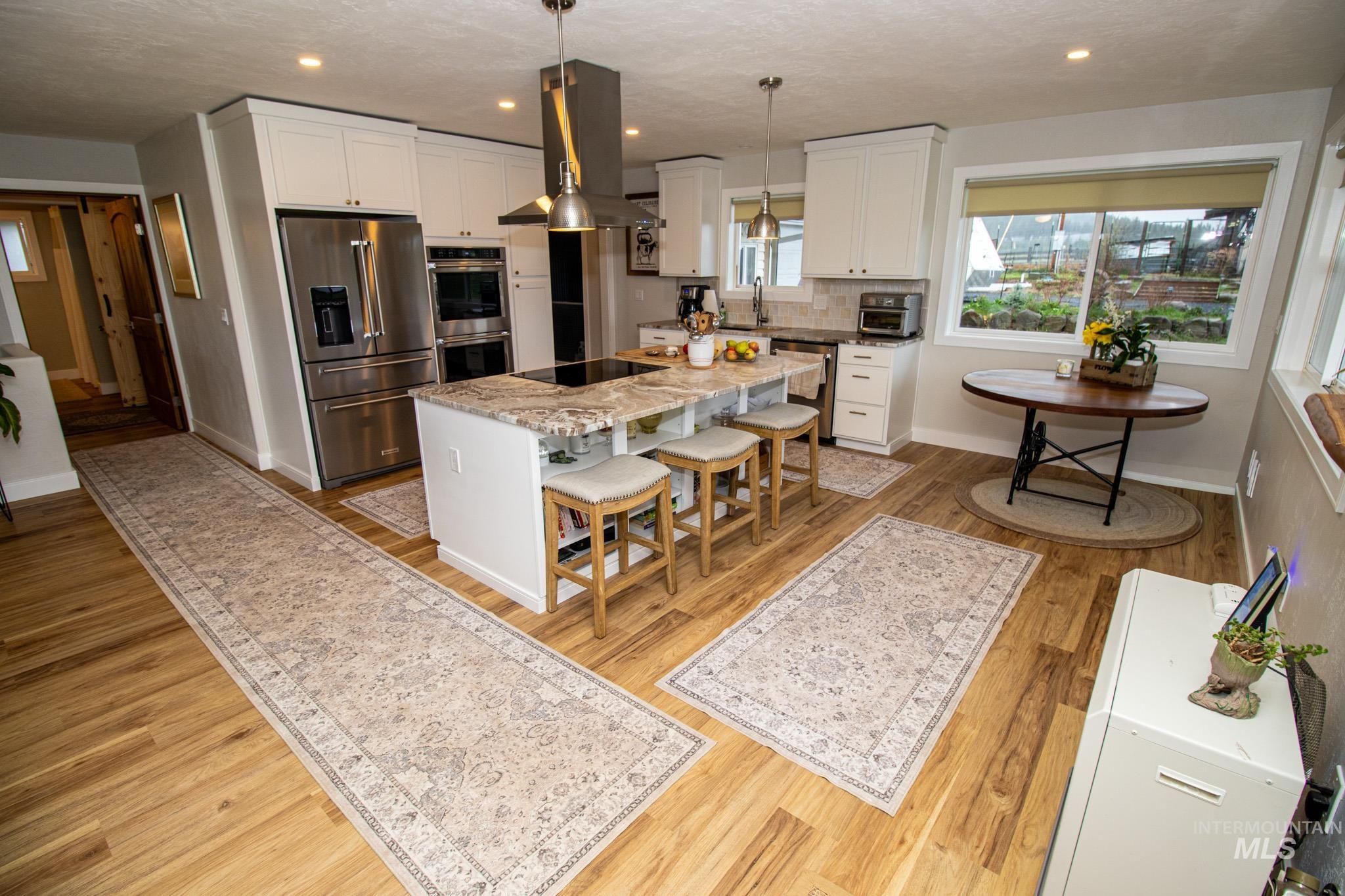 5404 Freeman Creek Rd, Lenore, Idaho 83541, 3 Bedrooms, 3 Bathrooms, Residential For Sale, Price $949,000, 98981990