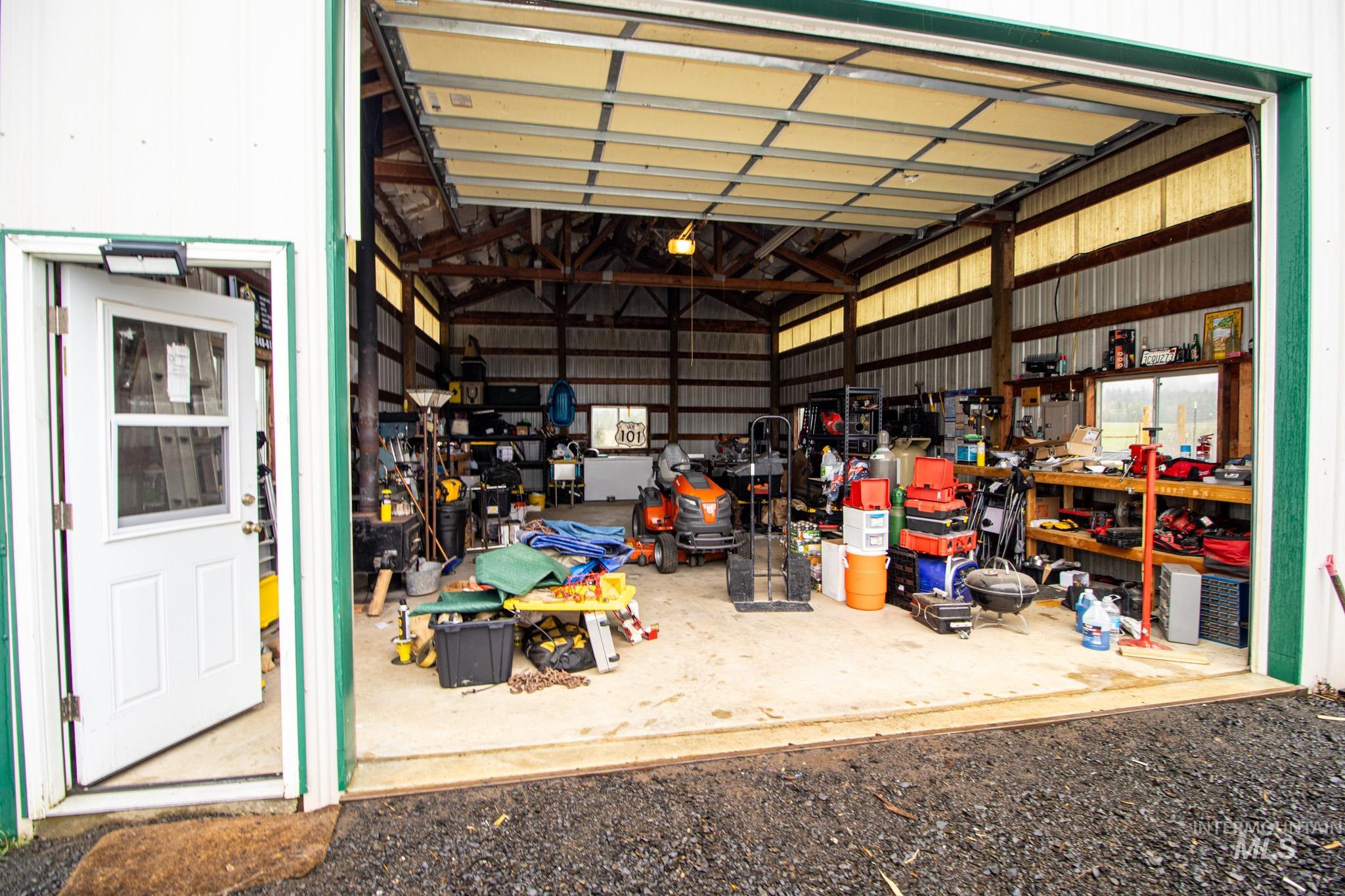 5404 Freeman Creek Rd, Lenore, Idaho 83541, 3 Bedrooms, 3 Bathrooms, Residential For Sale, Price $949,000, 98981990