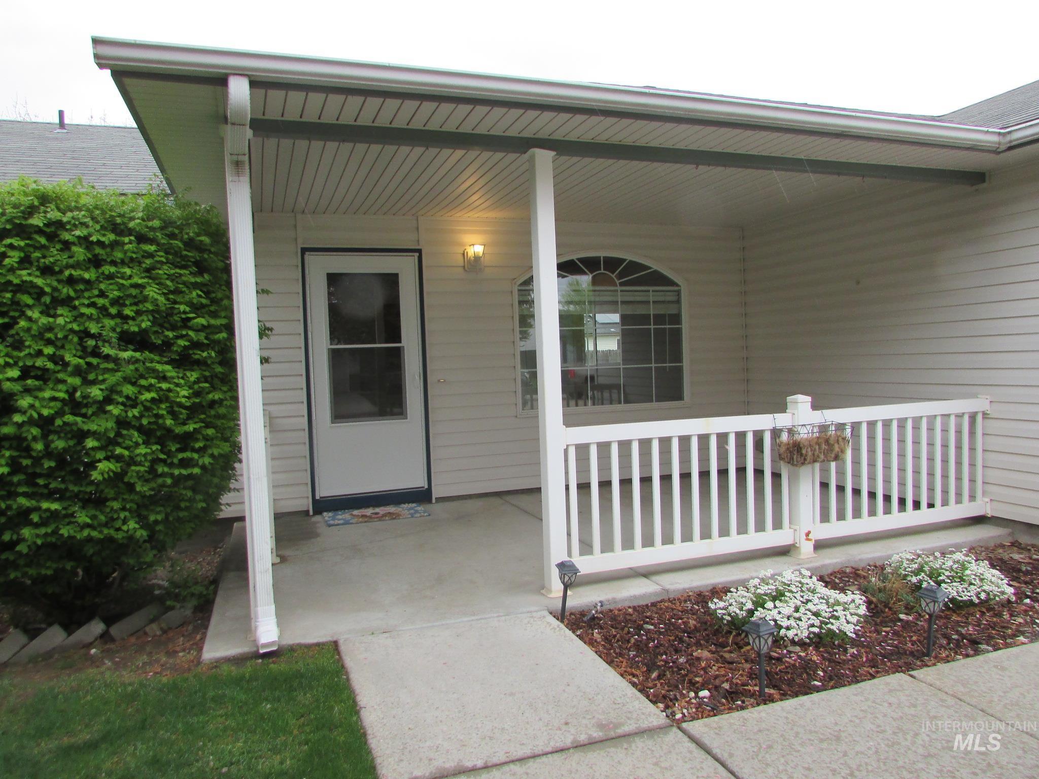 3812 Bismark Ave., Caldwell, Idaho 83605, 3 Bedrooms, 2 Bathrooms, Residential For Sale, Price $349,000, 98982006