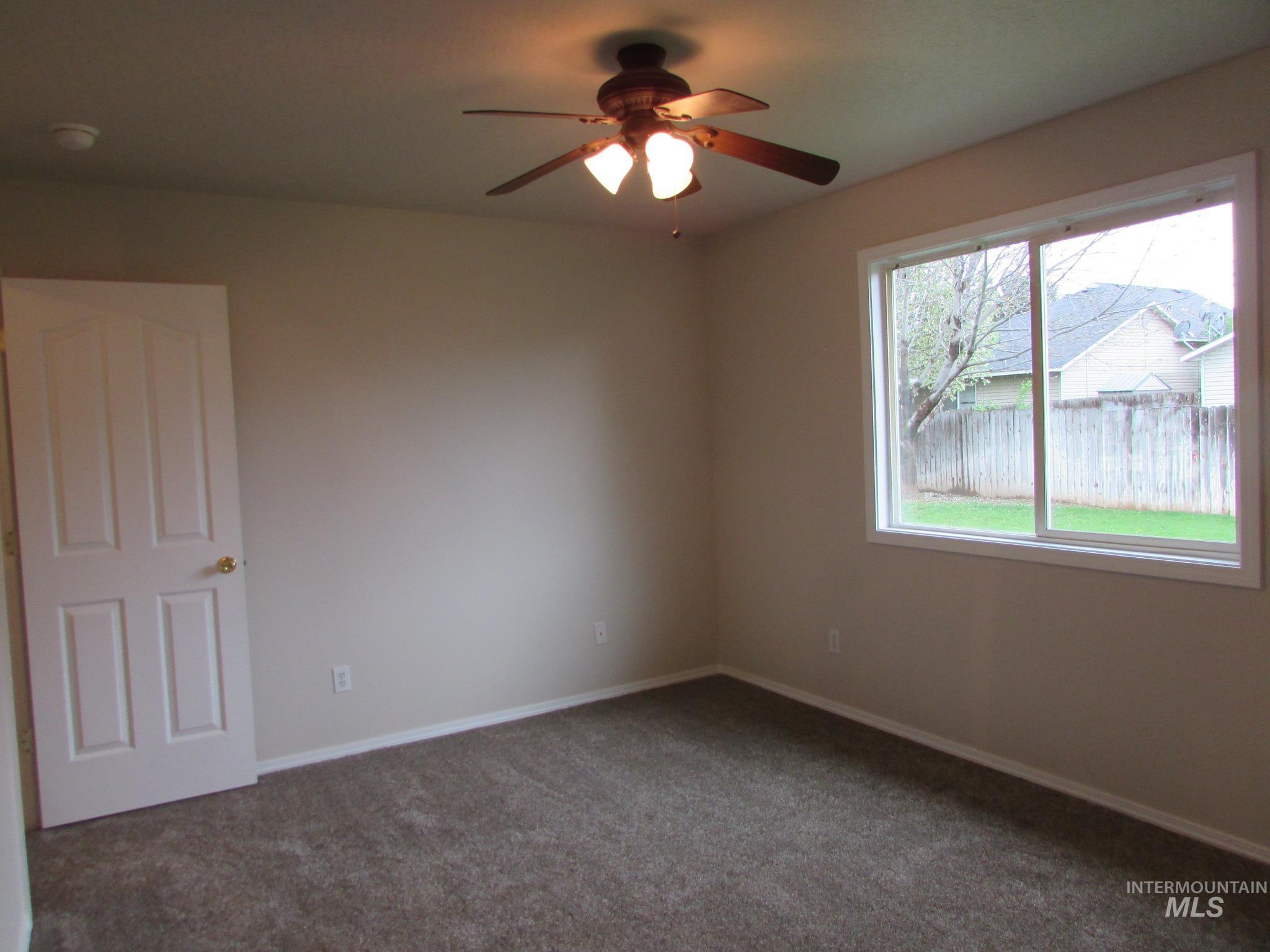3812 Bismark Ave., Caldwell, Idaho 83605, 3 Bedrooms, 2 Bathrooms, Residential For Sale, Price $349,000,MLS 98982006