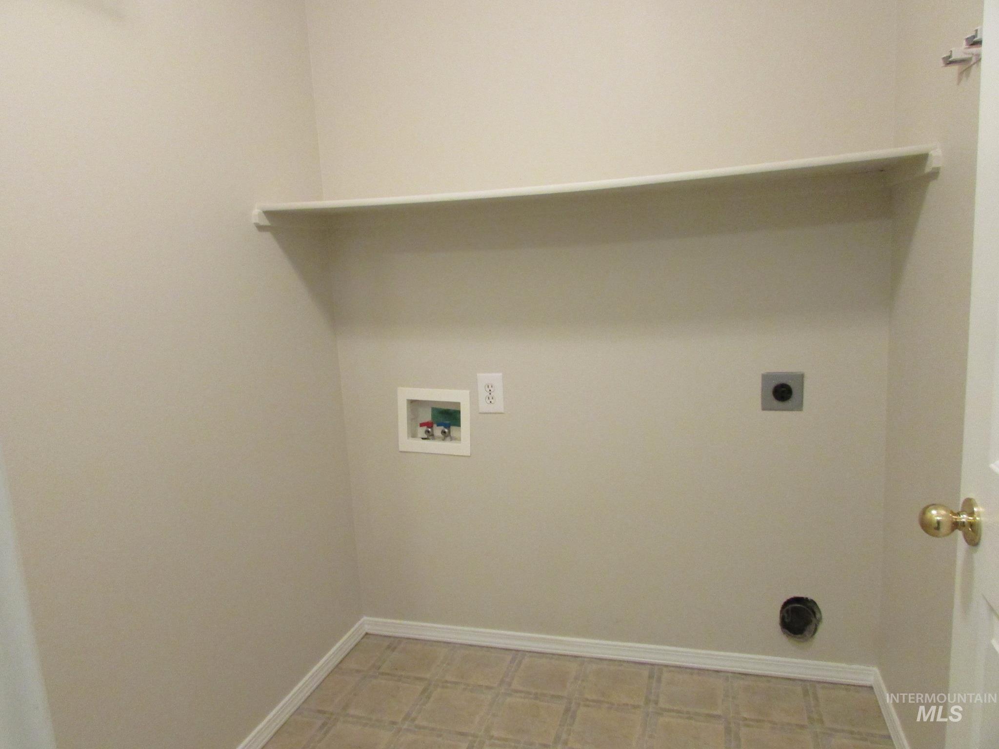 3812 Bismark Ave., Caldwell, Idaho 83605, 3 Bedrooms, 2 Bathrooms, Residential For Sale, Price $349,000, 98982006