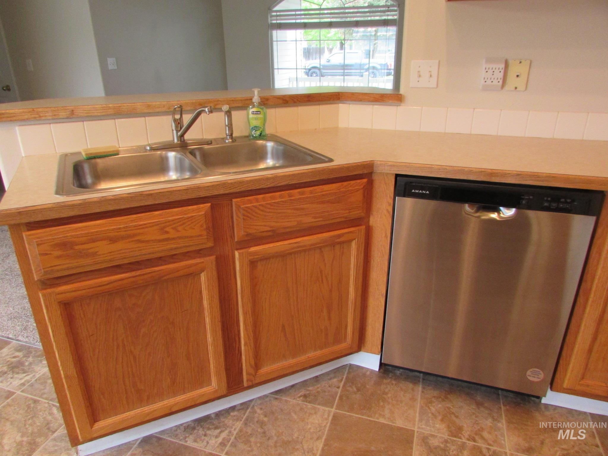 3812 Bismark Ave., Caldwell, Idaho 83605, 3 Bedrooms, 2 Bathrooms, Residential For Sale, Price $349,000, 98982006