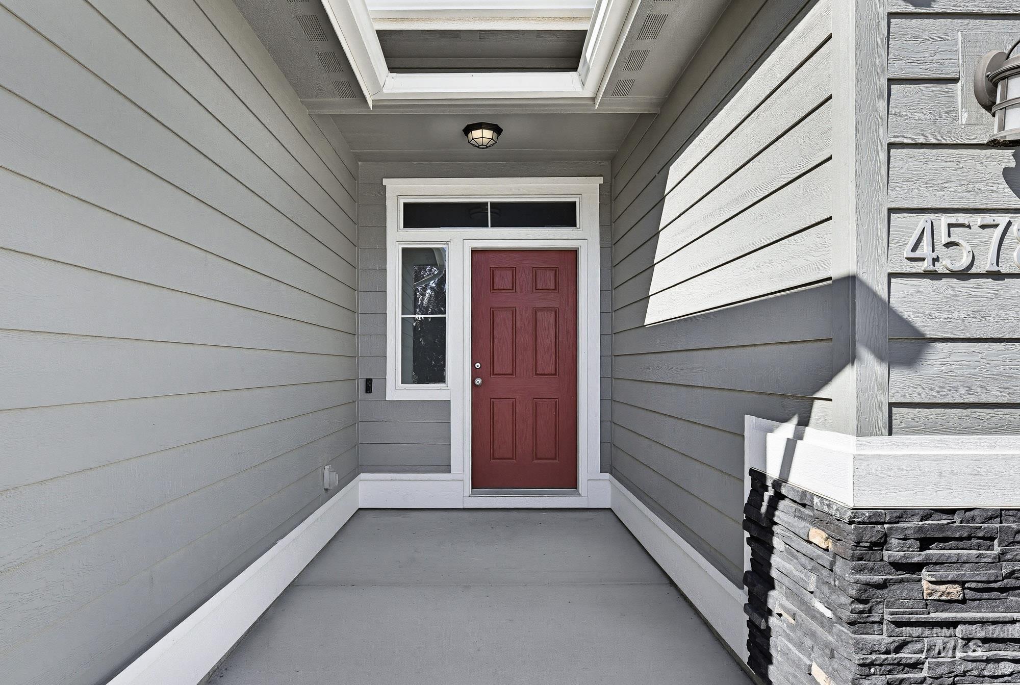 4578 W Silver River, Meridian, Idaho 83646, 3 Bedrooms, 2 Bathrooms, Residential For Sale, Price $455,000, 98982007