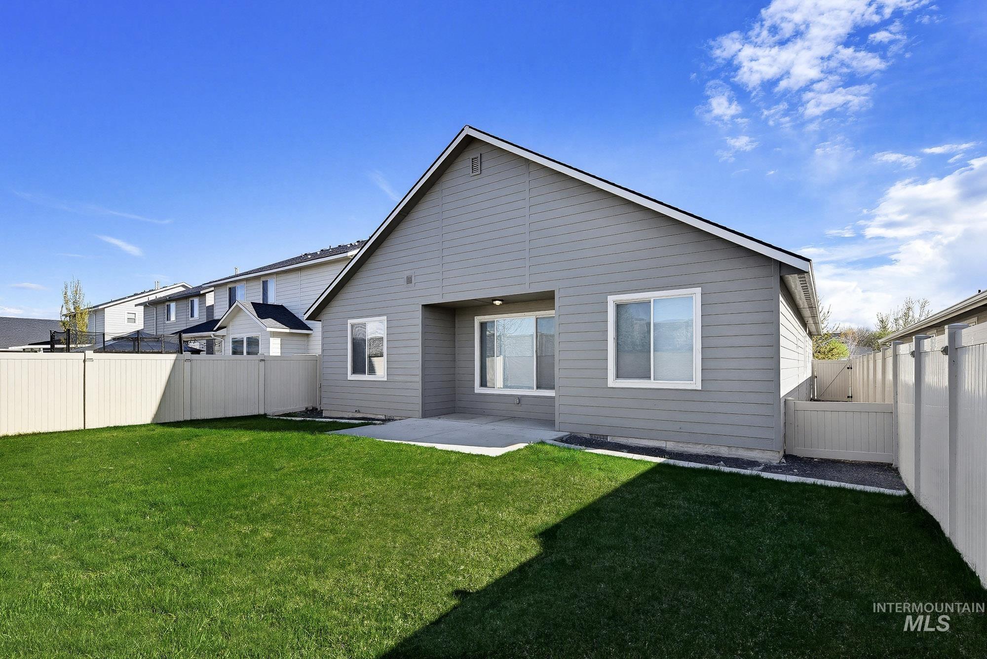 4578 W Silver River, Meridian, Idaho 83646, 3 Bedrooms, 2 Bathrooms, Residential For Sale, Price $455,000, 98982007