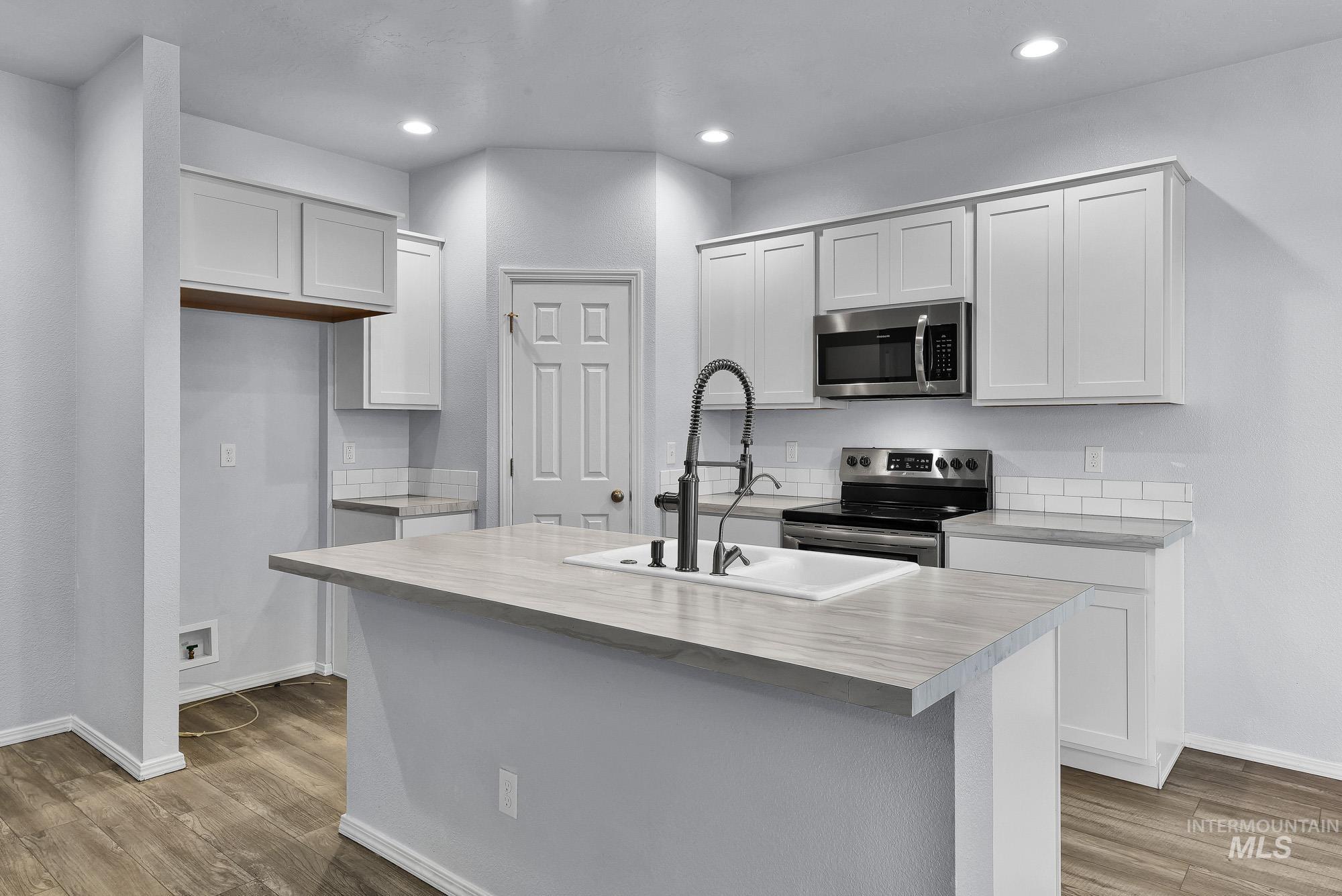 4578 W Silver River, Meridian, Idaho 83646, 3 Bedrooms, 2 Bathrooms, Residential For Sale, Price $455,000, 98982007