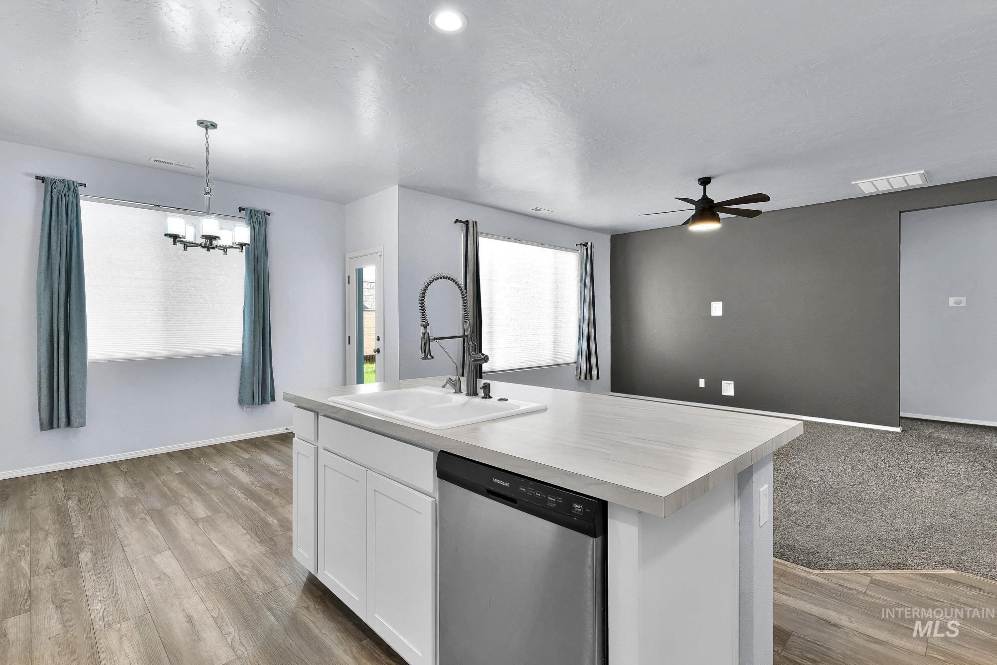 4578 W Silver River, Meridian, Idaho 83646, 3 Bedrooms, 2 Bathrooms, Residential For Sale, Price $455,000, 98982007