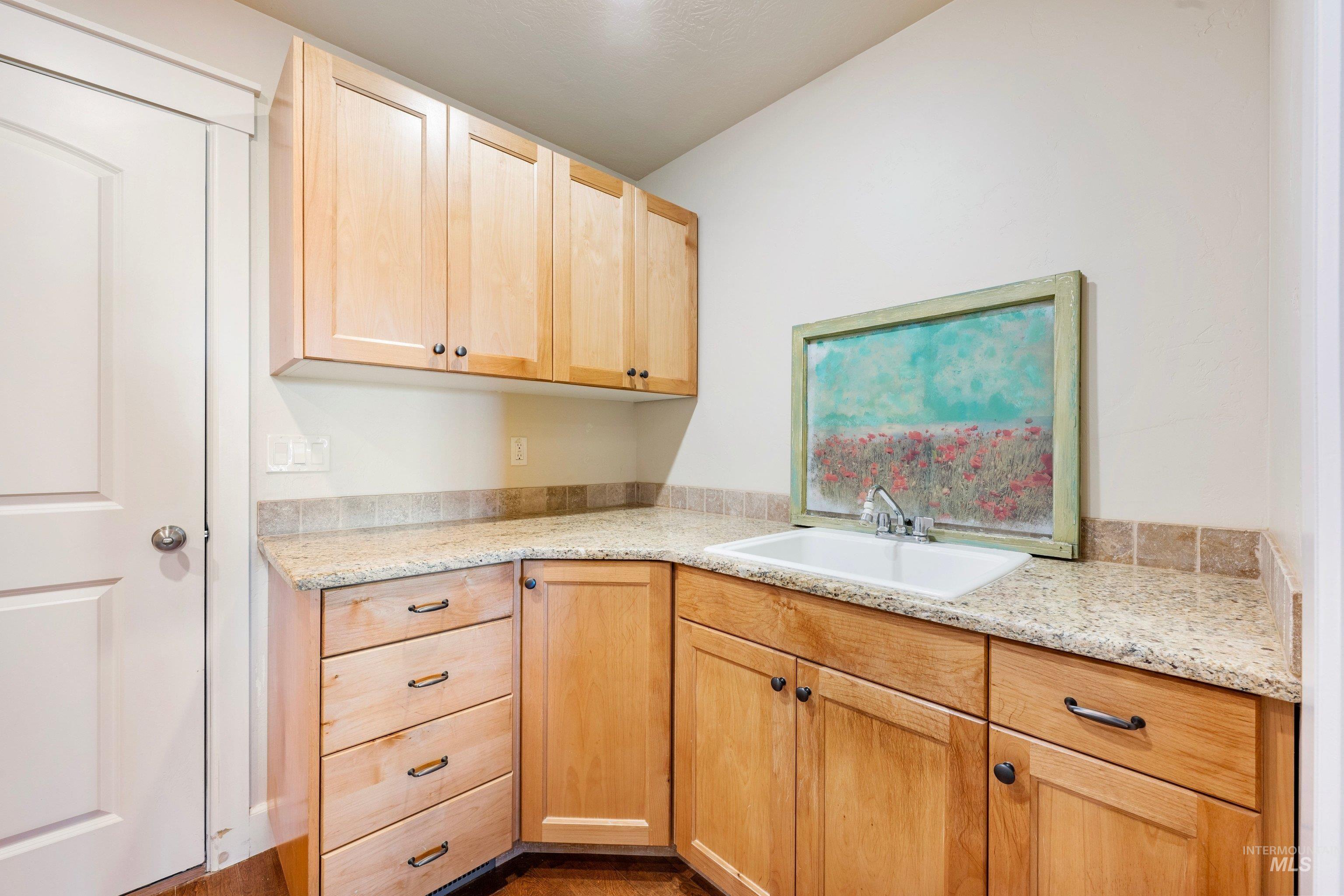 4114 S Draco CT, Nampa, Idaho 83686, 3 Bedrooms, 2 Bathrooms, Residential For Sale, Price $420,000, 98982009