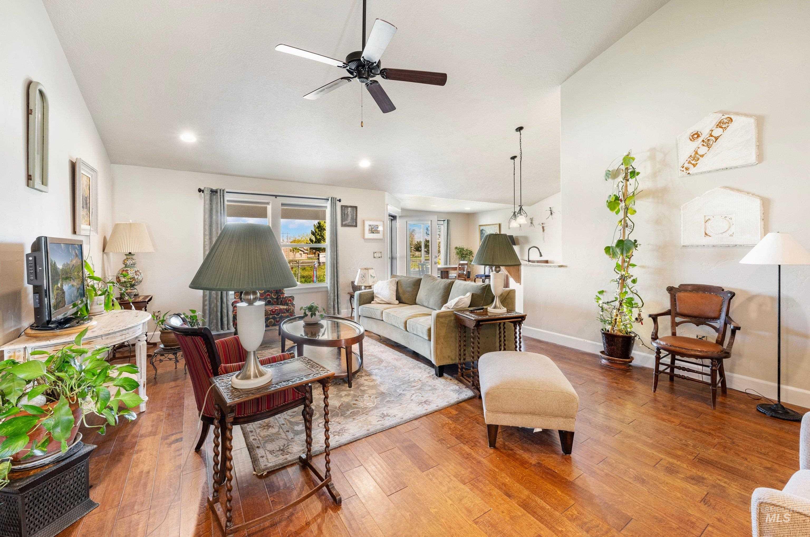 4114 S Draco CT, Nampa, Idaho 83686, 3 Bedrooms, 2 Bathrooms, Residential For Sale, Price $420,000, 98982009