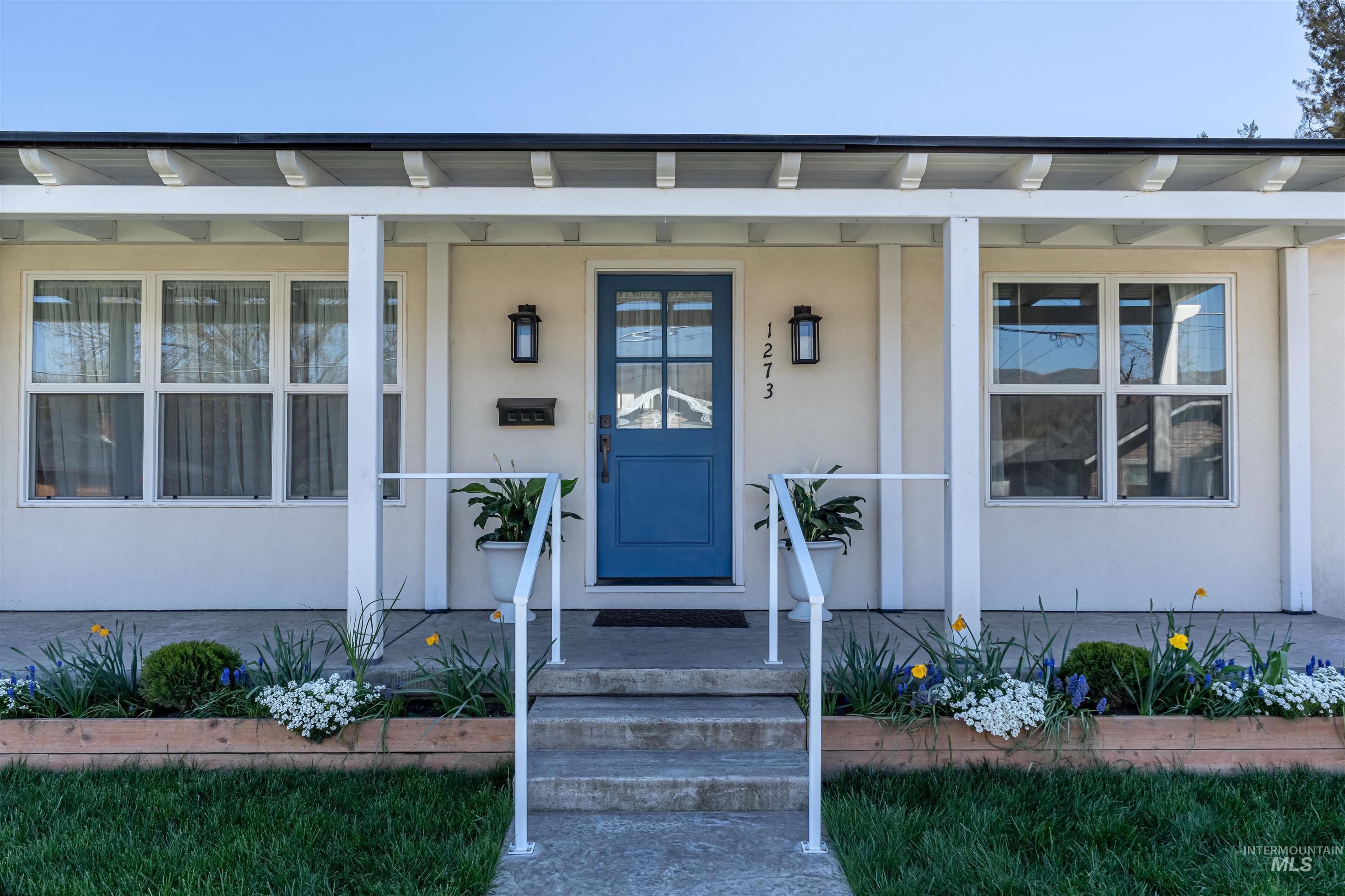 1273 Libby St., Clarkston, Washington 99403, 3 Bedrooms, 2 Bathrooms, Residential For Sale, Price $477,000, 98982010