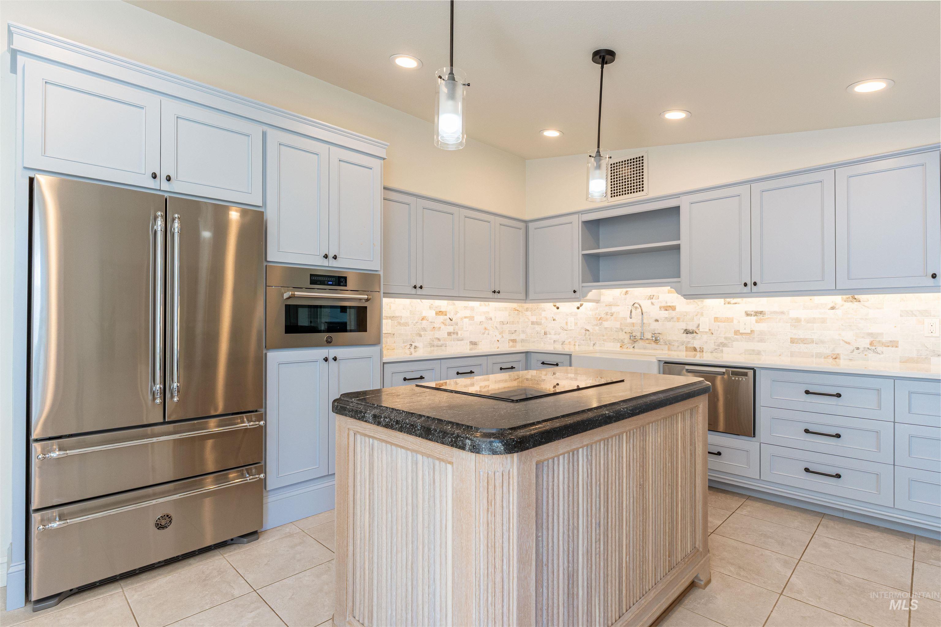 1273 Libby St., Clarkston, Washington 99403, 3 Bedrooms, 2 Bathrooms, Residential For Sale, Price $477,000, 98982010