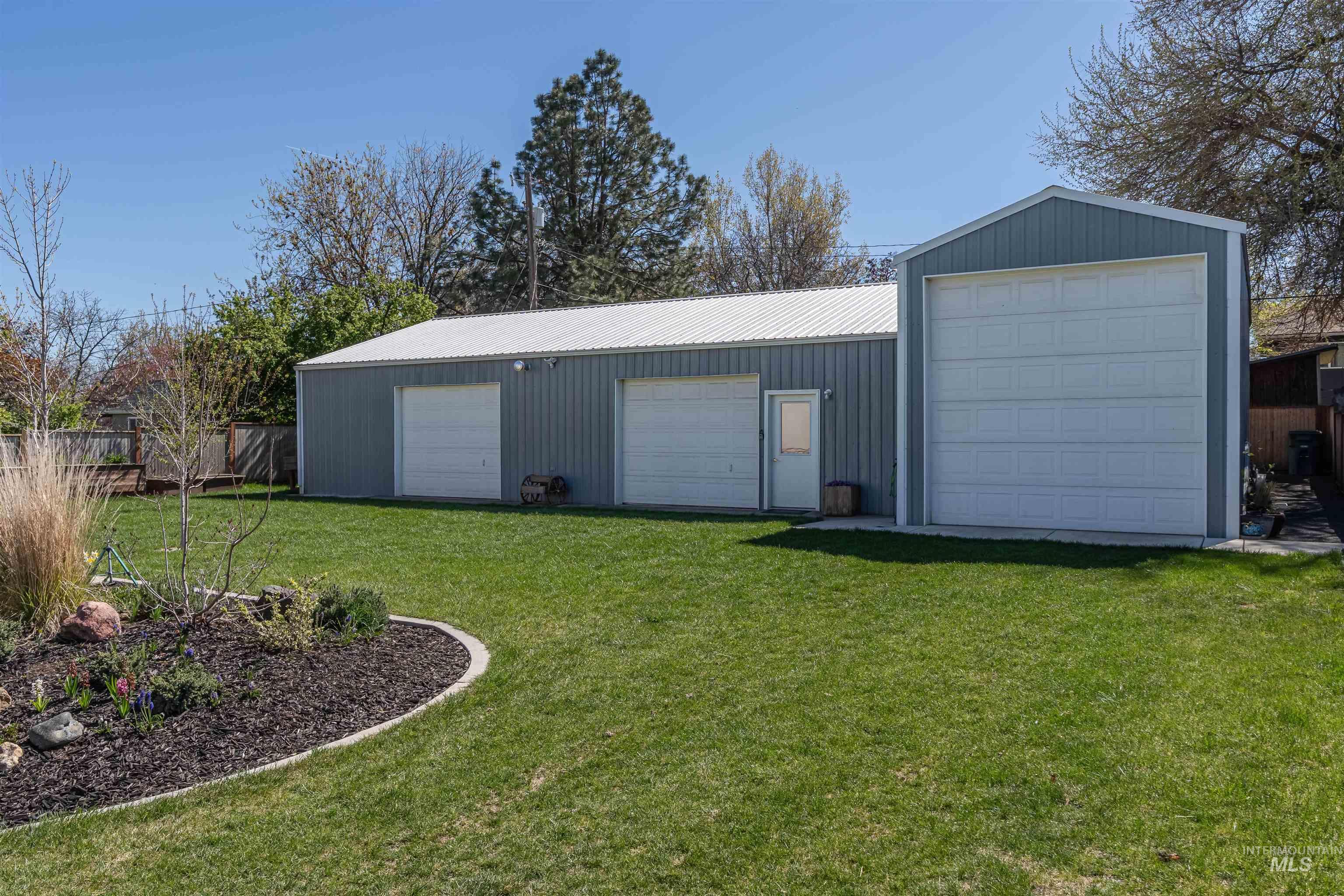 1273 Libby St., Clarkston, Washington 99403, 3 Bedrooms, 2 Bathrooms, Residential For Sale, Price $477,000, 98982010