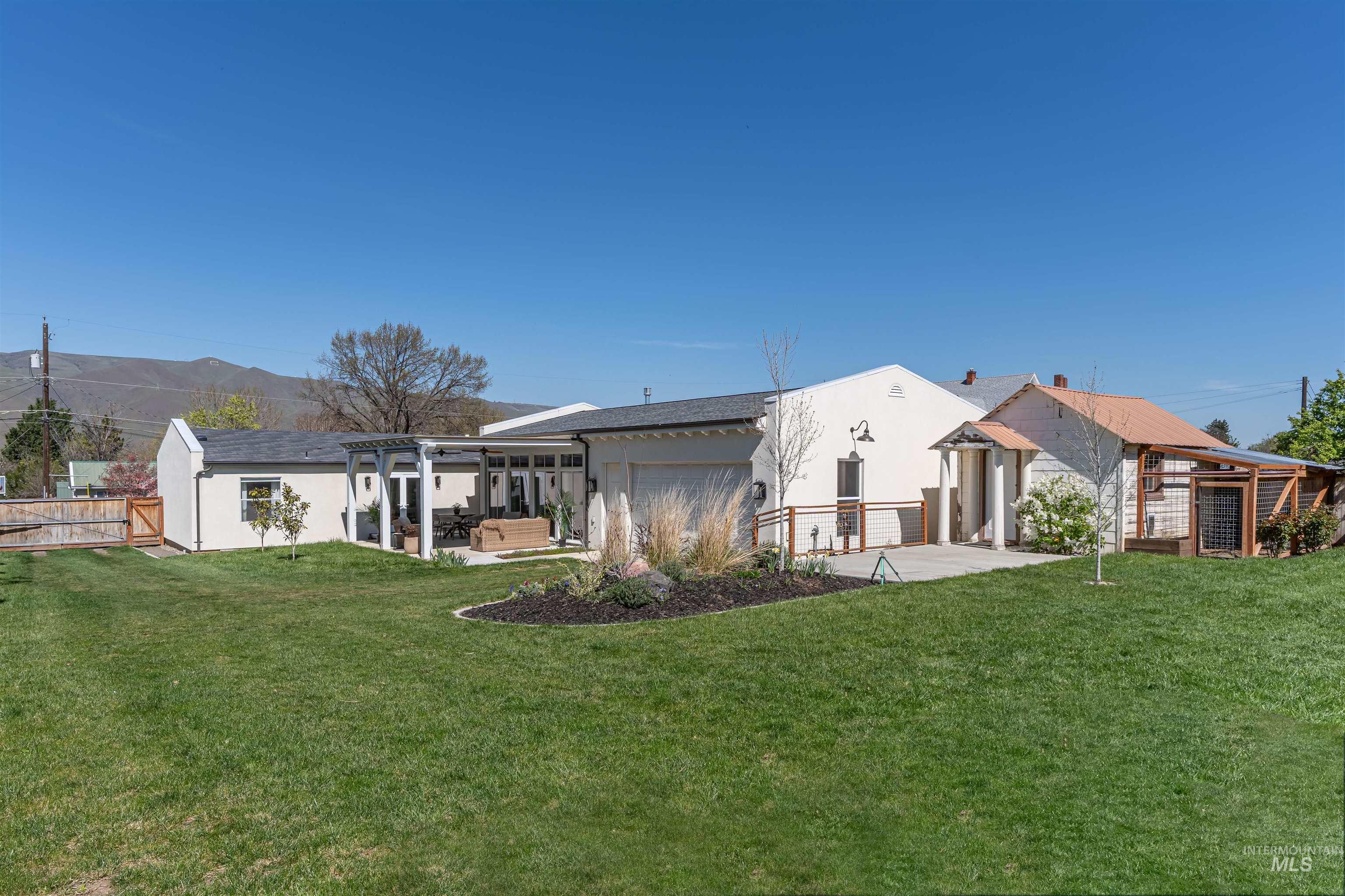 1273 Libby St., Clarkston, Washington 99403, 3 Bedrooms, 2 Bathrooms, Residential For Sale, Price $477,000, 98982010