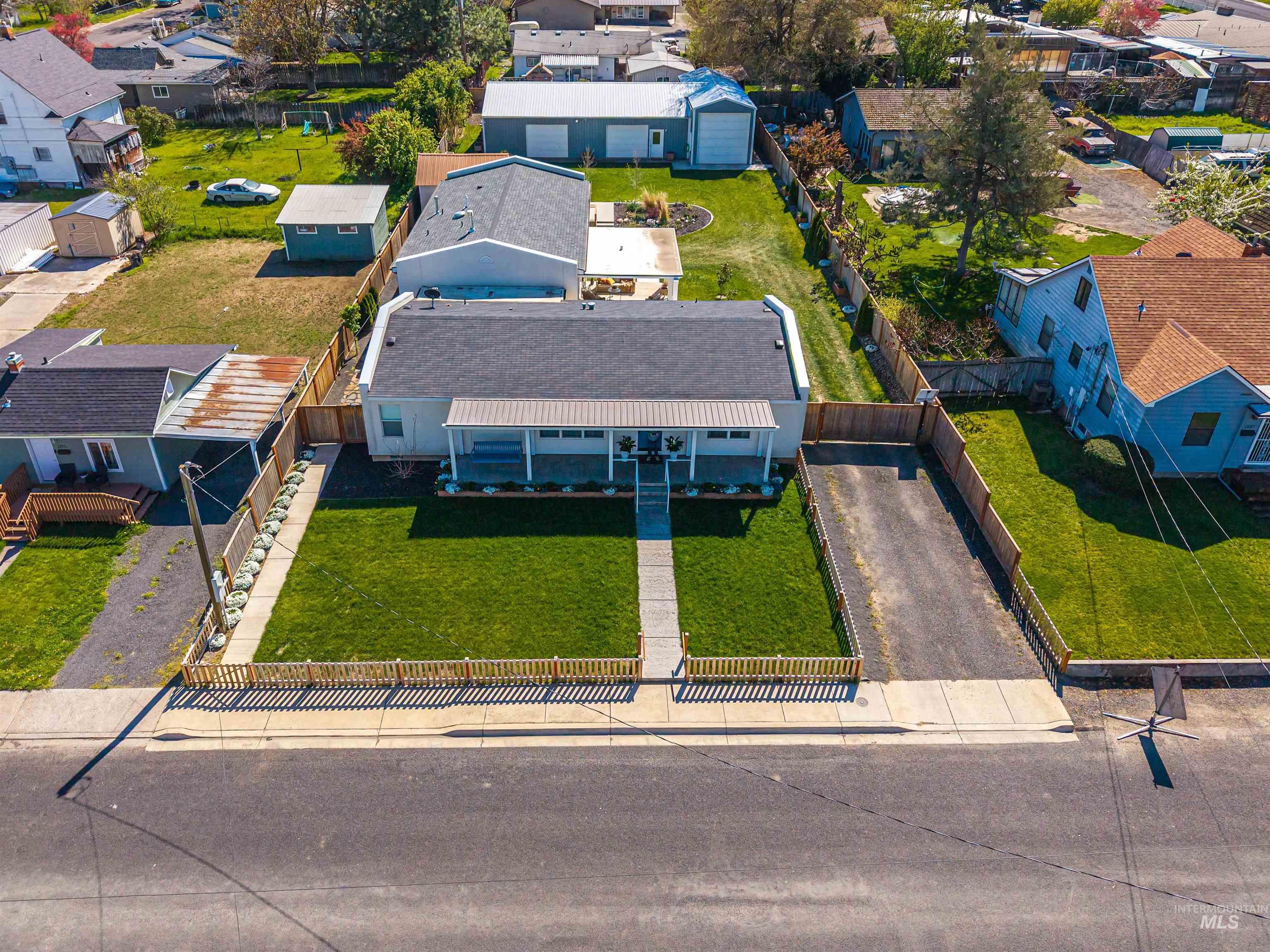 1273 Libby St., Clarkston, Washington 99403, 3 Bedrooms, 2 Bathrooms, Residential For Sale, Price $477,000, 98982010