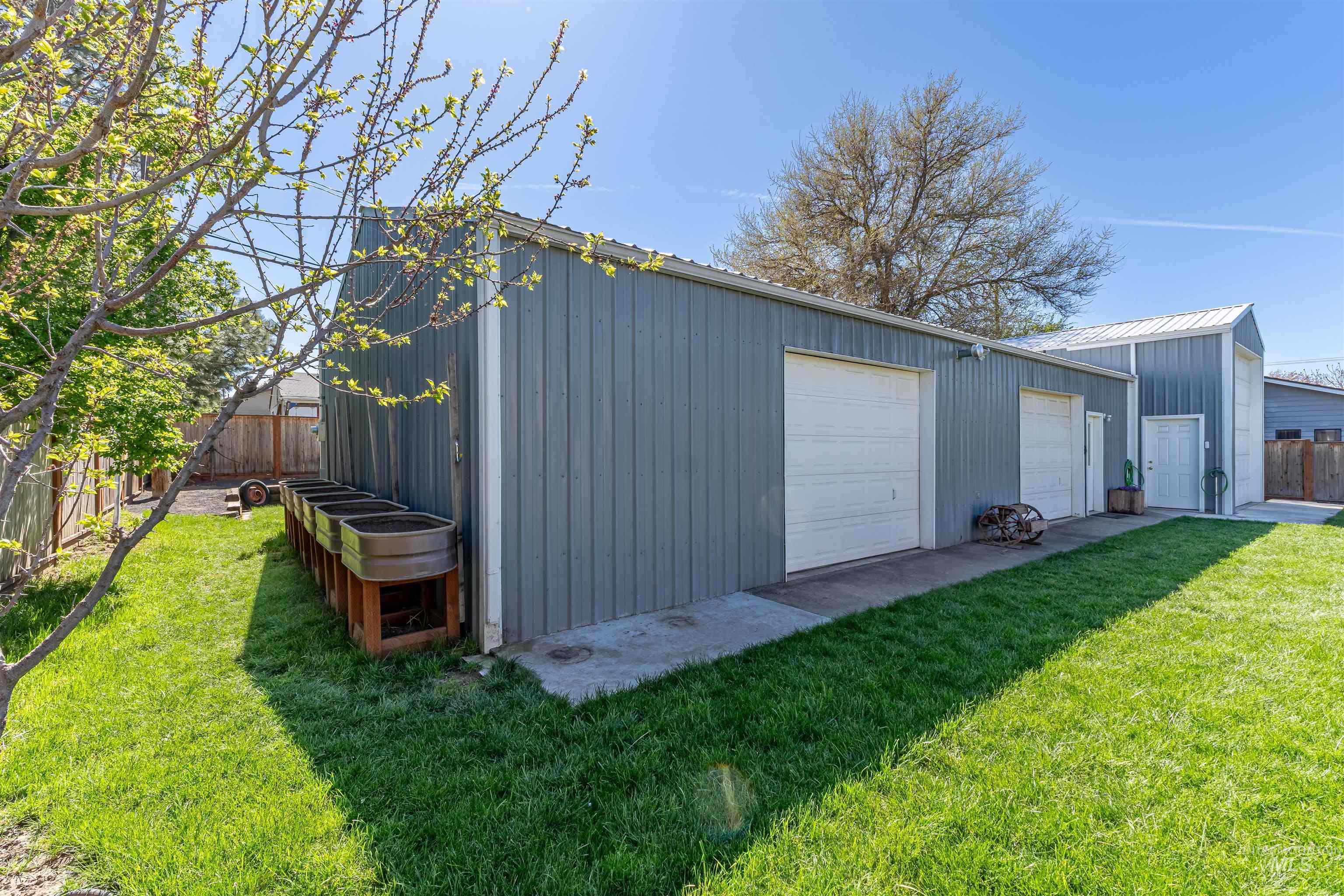 1273 Libby St., Clarkston, Washington 99403, 3 Bedrooms, 2 Bathrooms, Residential For Sale, Price $477,000, 98982010